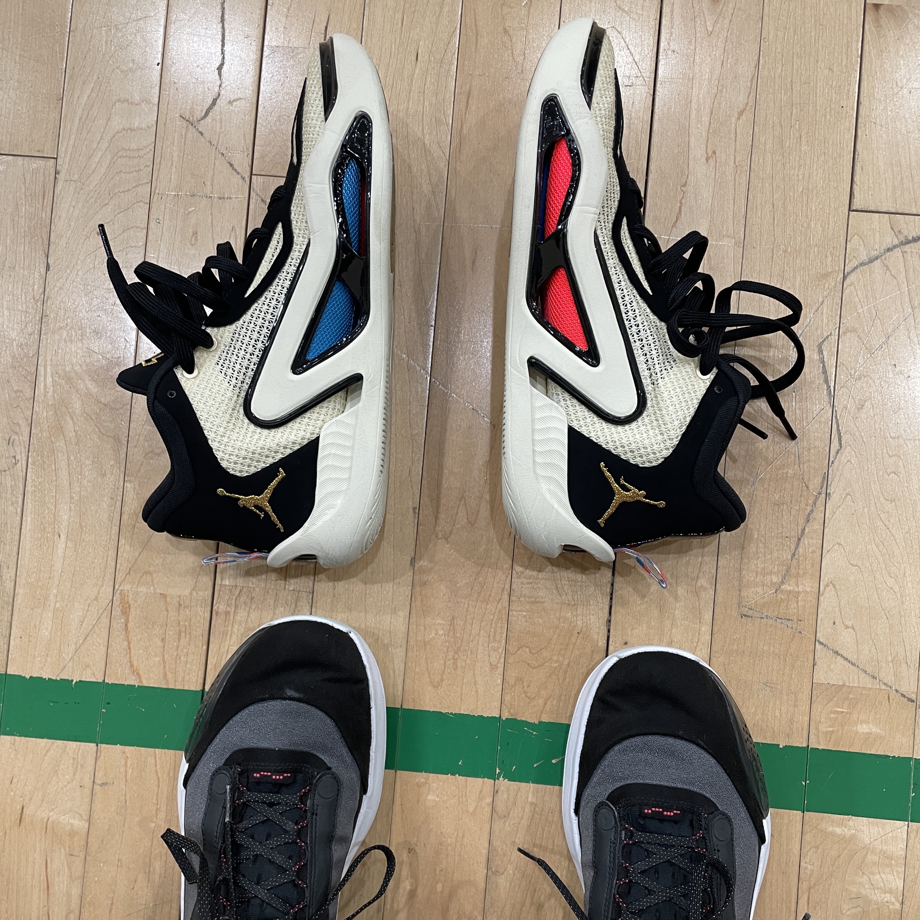 Jordan Tatum 1 PF Barbershop, Jordan XXXIV Low PF Heritage 착용 스타일