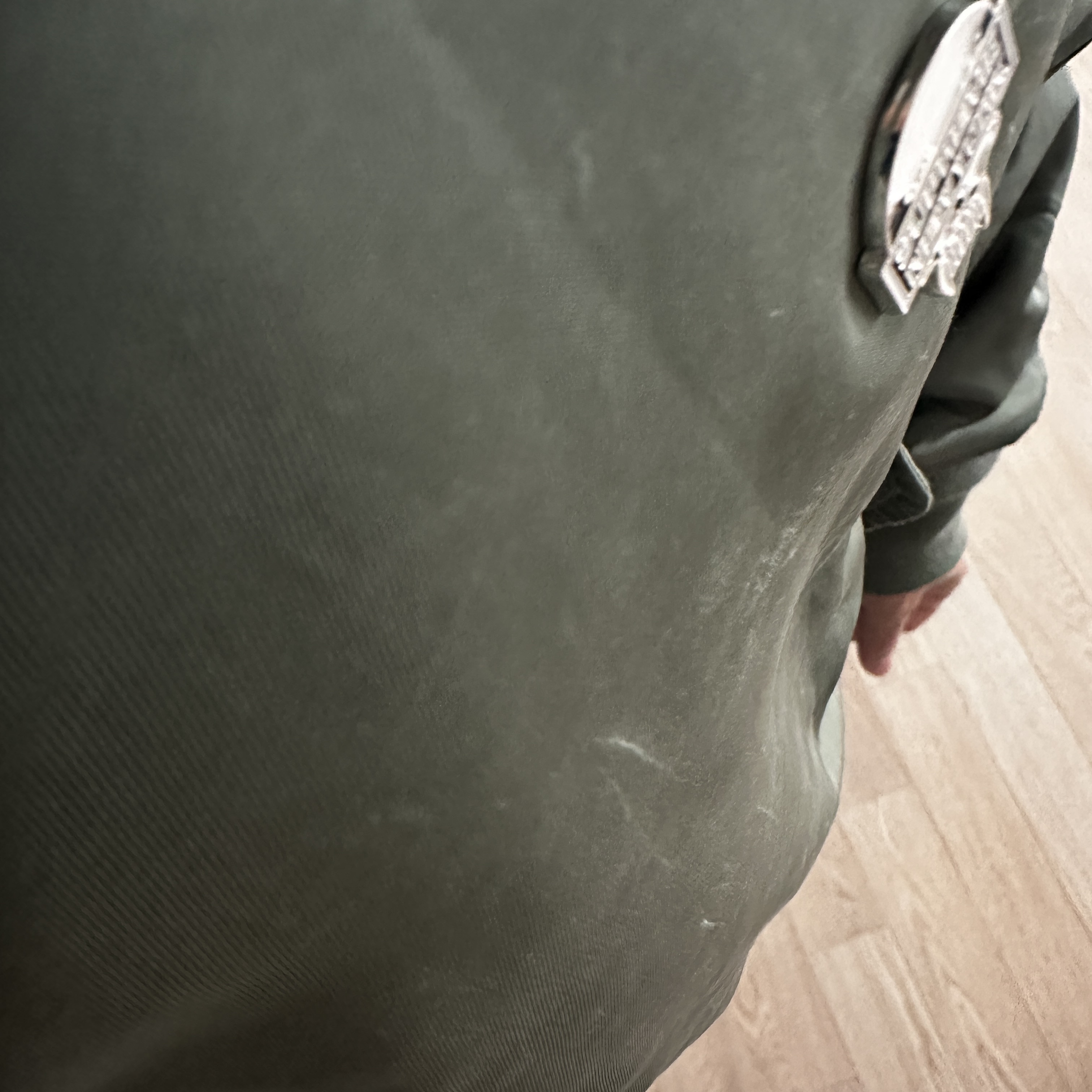 Supreme x Bounty Hunter MA-1 Jacket Olive - 23FW 착용 스타일 - 3