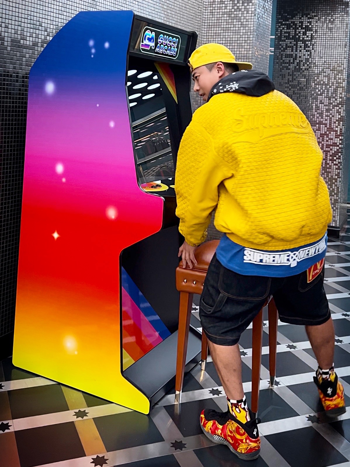 Supreme Woven Leather Varsity Jacket Yellow - 23FW, Supreme x Bounty Hunter Skulls T-Shirt Royal - 23FW 착용 스타일 - 2