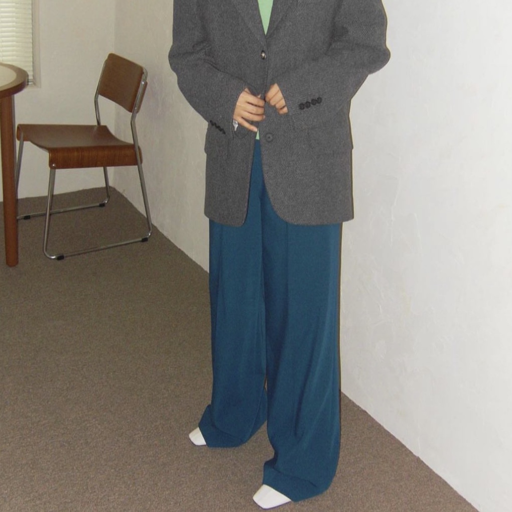 En Or Women Pintuck Wide Pants Bluegreen 착용 스타일