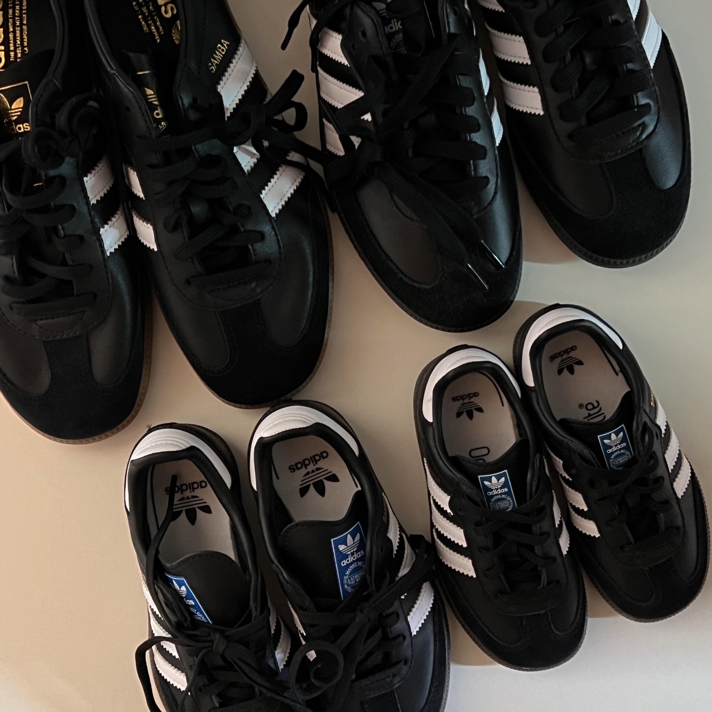 Adidas Samba OG Black White Gum 착용 스타일
