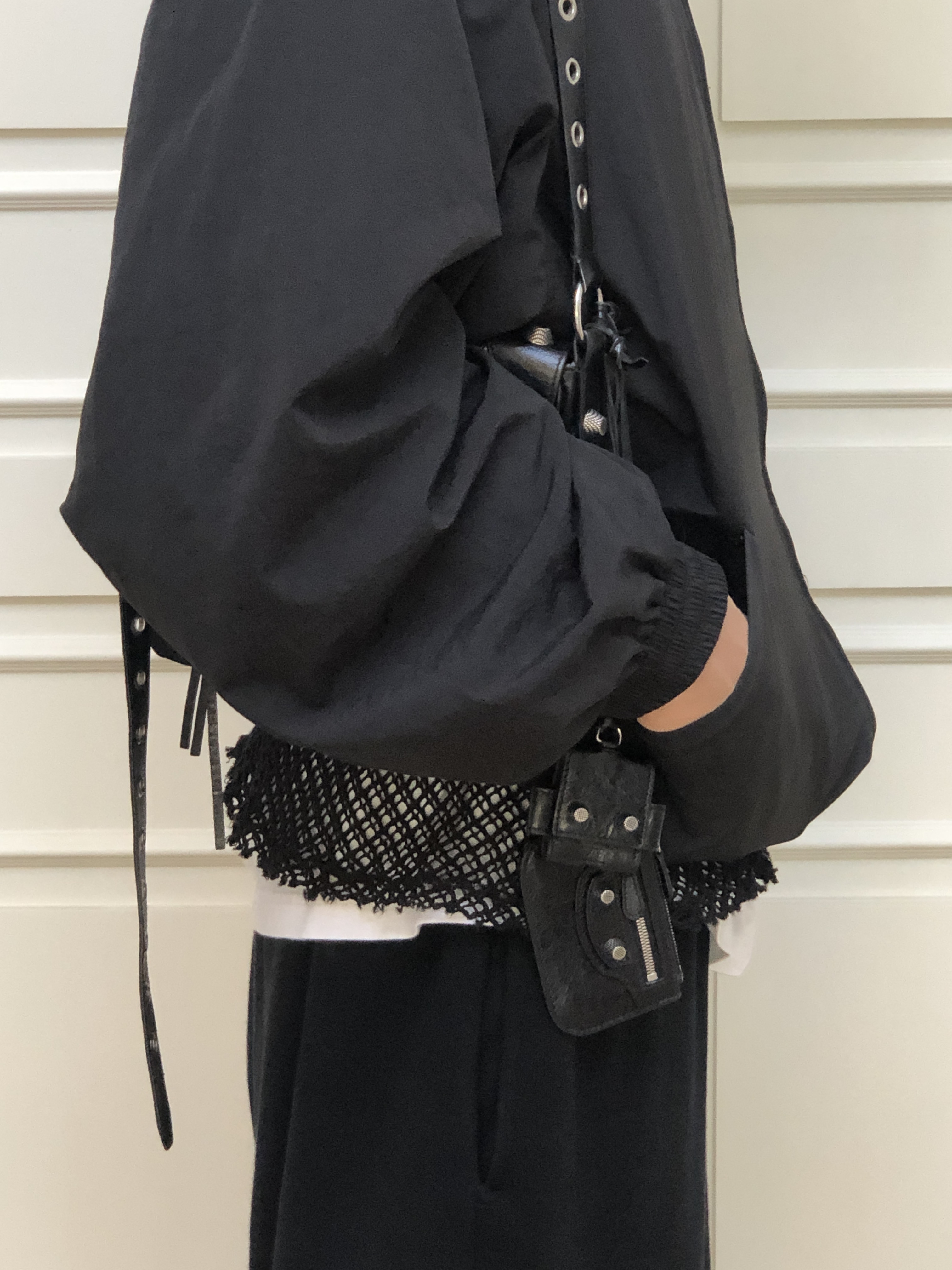 Thug Club Mithril Hoodie Sleeve Black, Balenciaga 3XL Sneakers Light Beige 착용 스타일 - 4