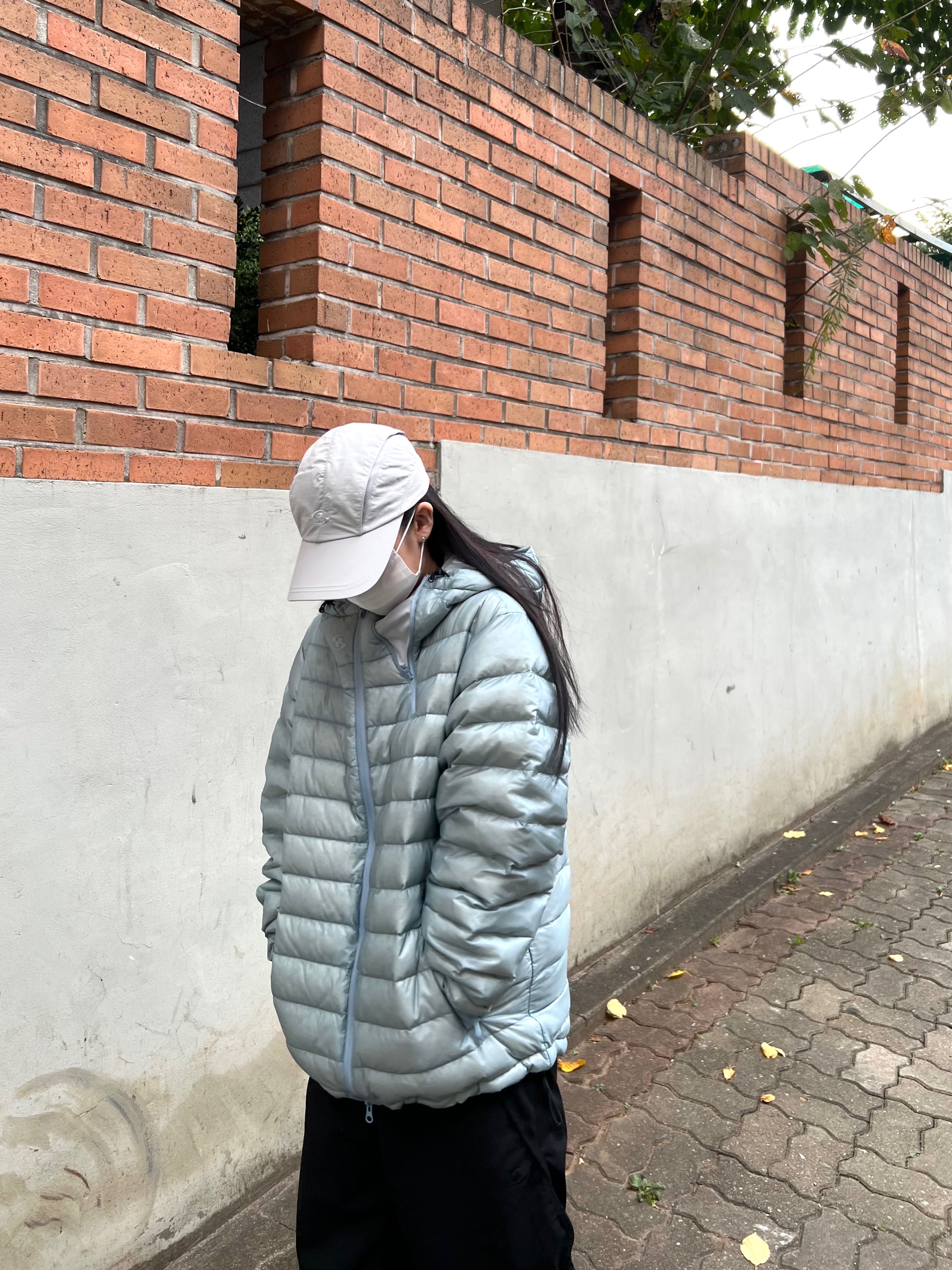 Sansan Gear Wing Cap Grey - 23SS, Sansan Gear Suffix Puffer Jacket Sky Blue - 23FW 착용 스타일 - 3