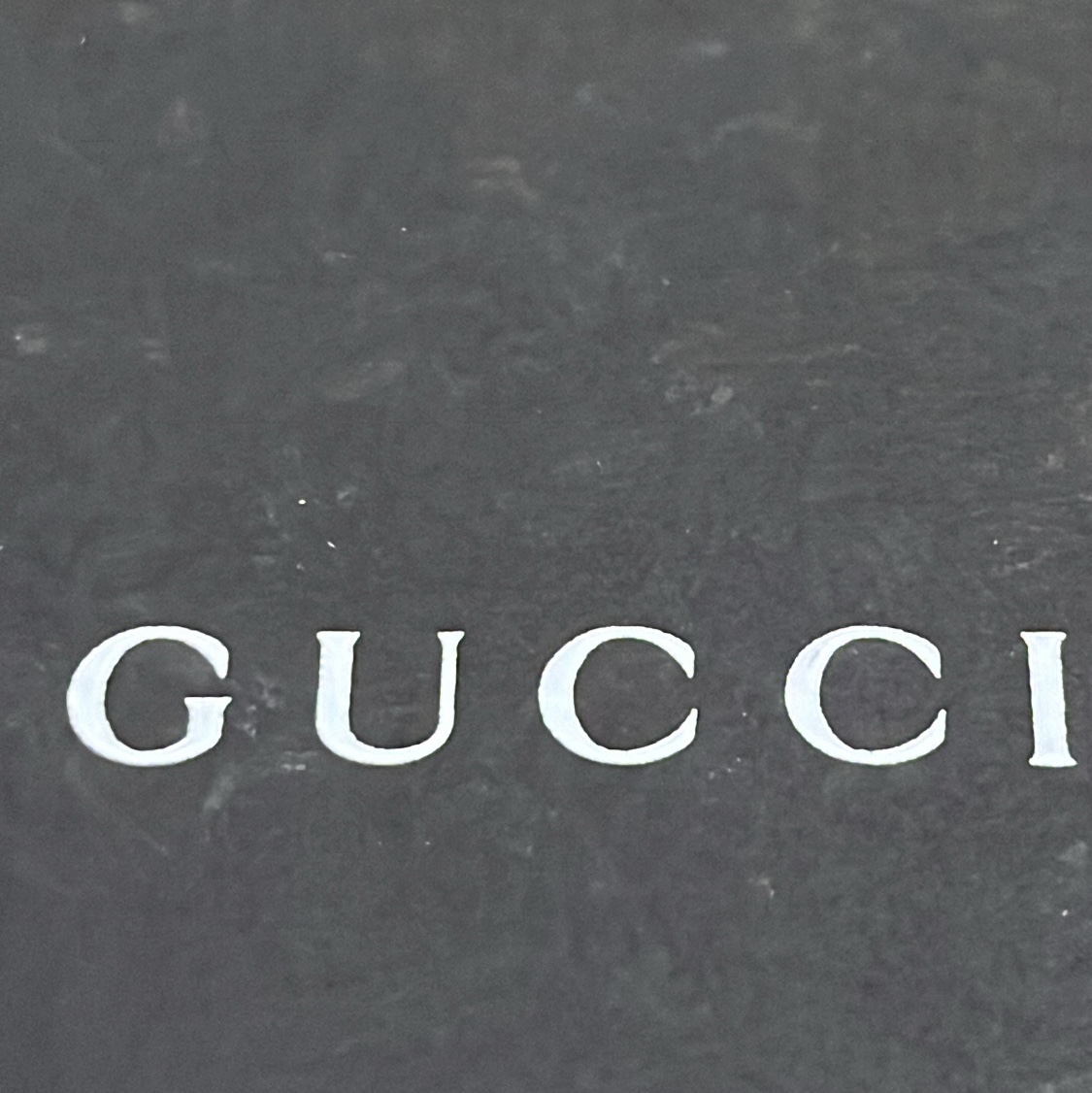 Gucci Micro GG Ssima Card Case Black 착용 스타일 - 3