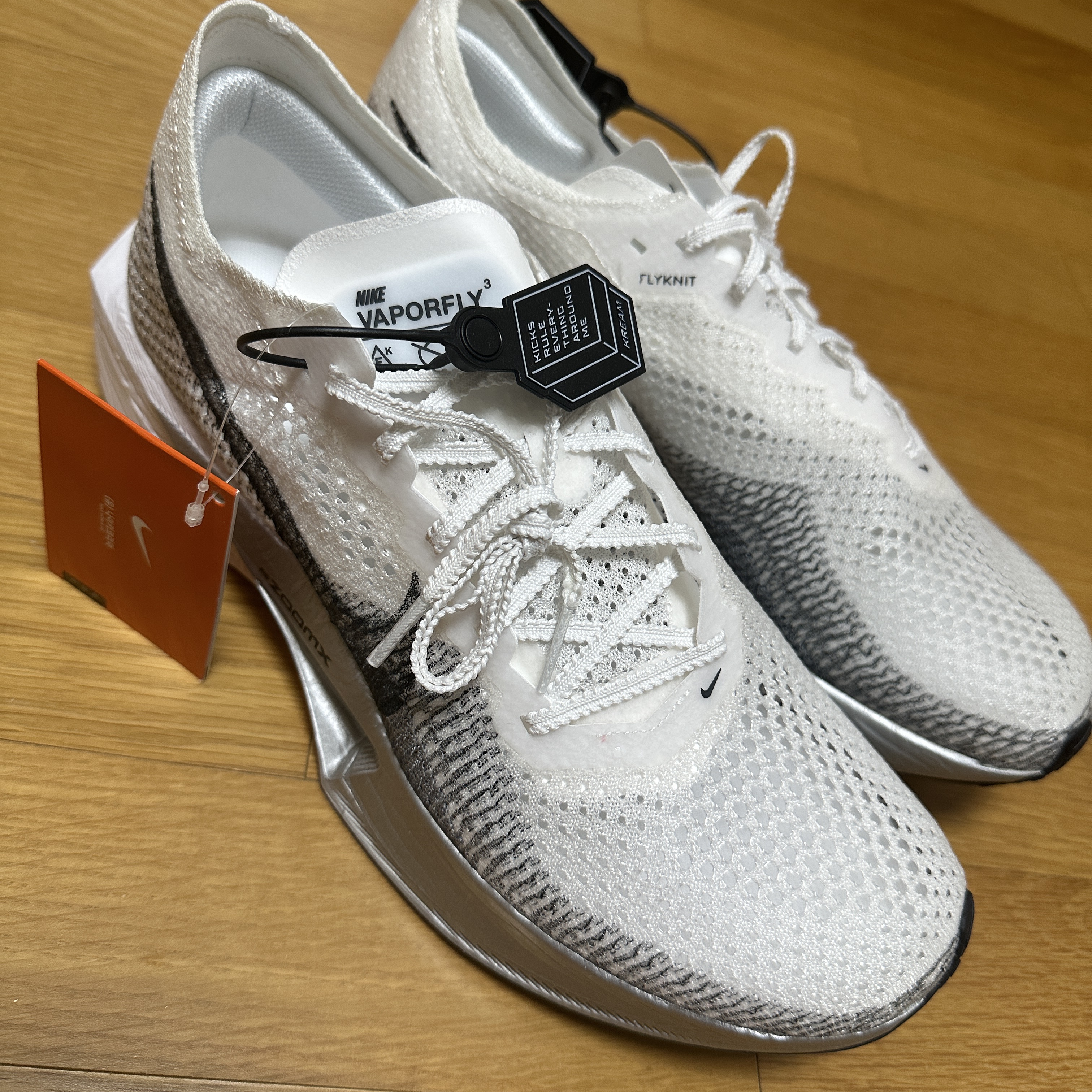 Nike ZoomX Vaporfly Next% 3 White Grey 착용 스타일