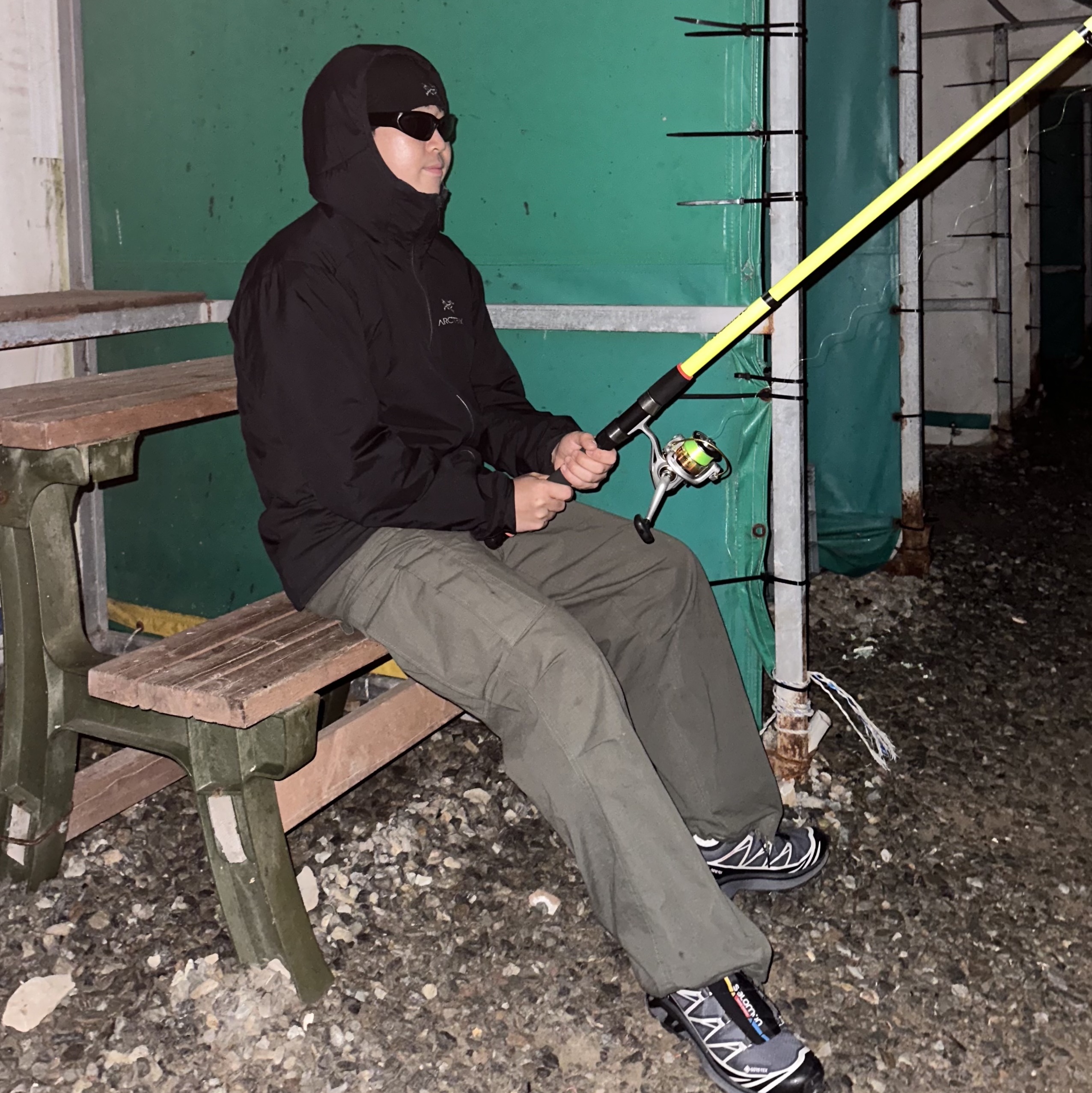 Salomon XT-6 Gore-Tex Black Ebony, Arc'teryx Atom LT Hoody Black 착용 스타일