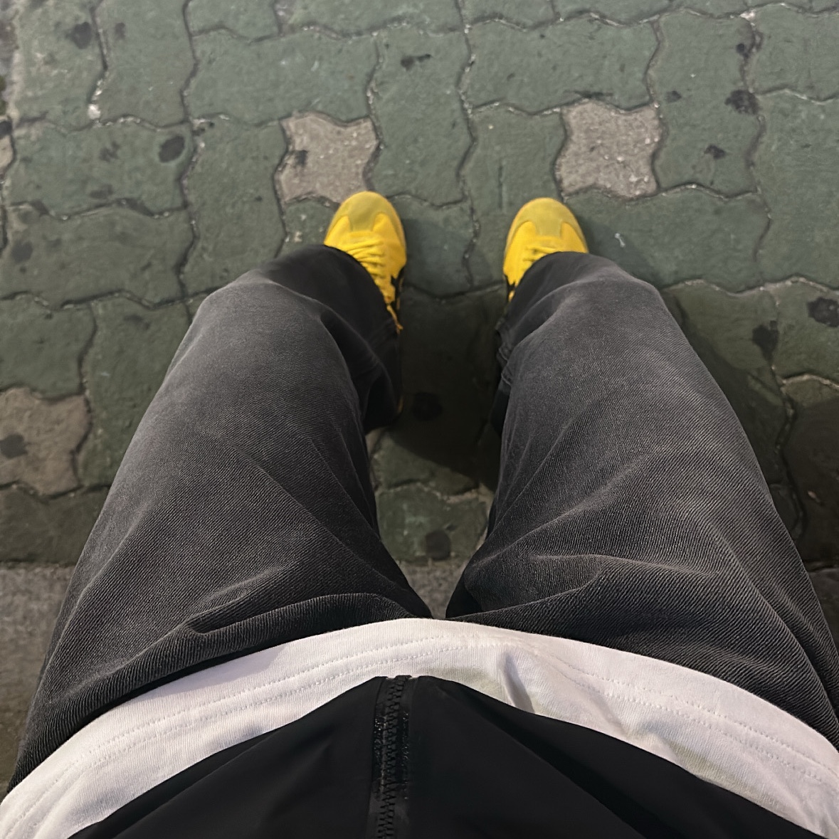 Onitsuka Tiger Mexico 66 Yellow Black 착용 스타일