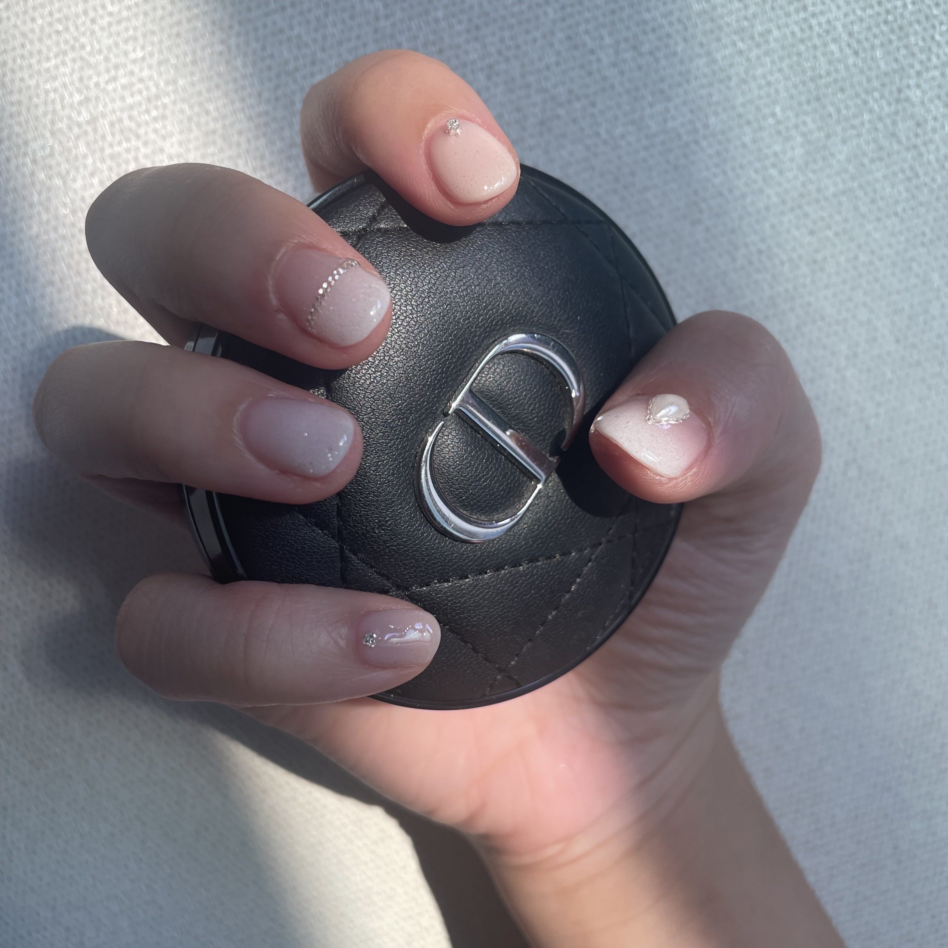 Dior Forever Skin Glow Cusion Vinyle Cannage 0N Neutral 착용 스타일