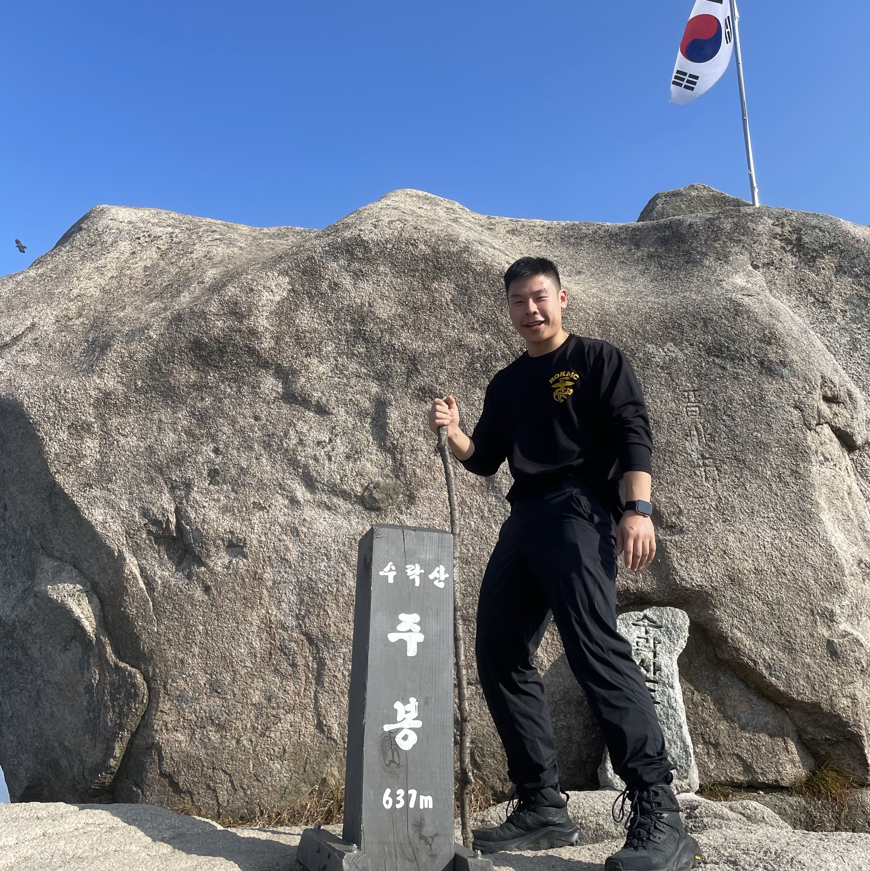 Hoka Kaha 2 Gore-Tex Black 착용 스타일