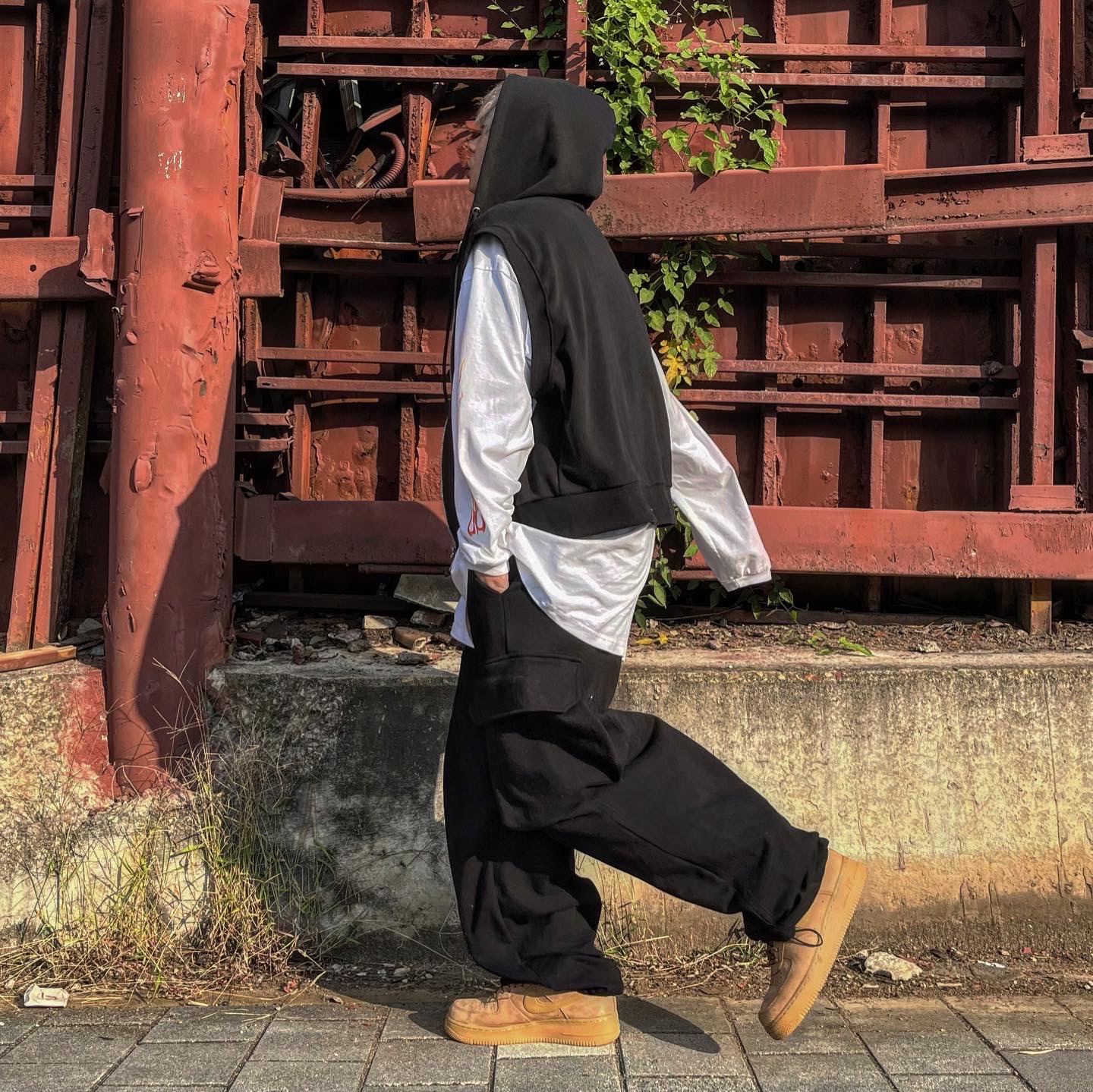 Nike Air Force 1 '07 WB Flax 착용 스타일 - 1