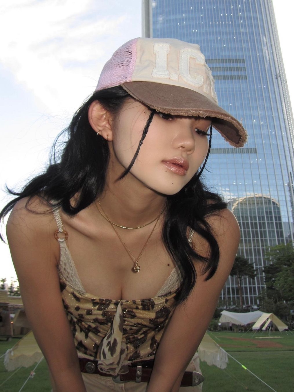 Icyto I.C.T. Trucker Cap Charcoal, Icyto I.C.T Trucker Cap Ivory Brown 착용 스타일