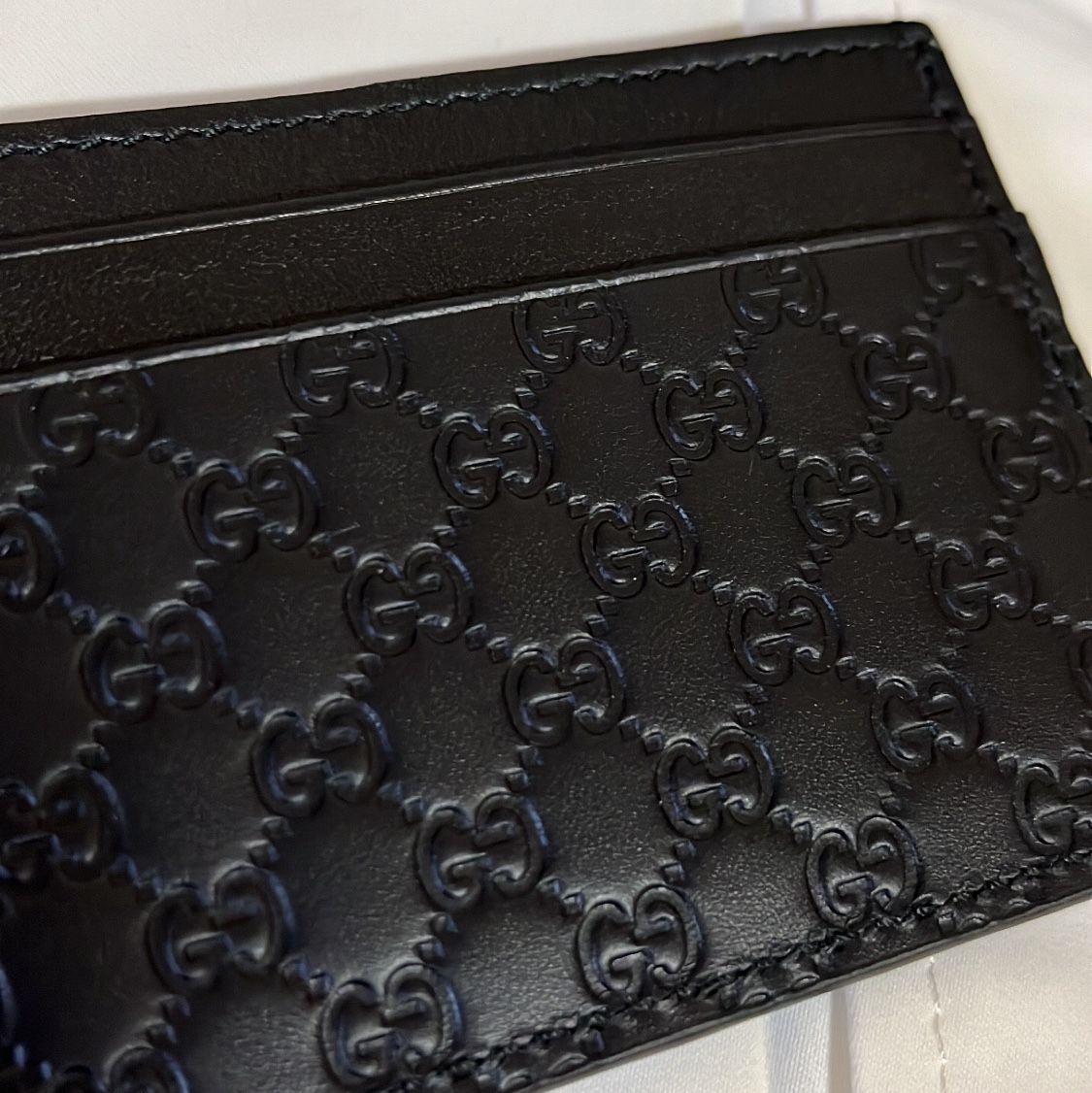 Gucci Micro GG Ssima Card Case Black 착용 스타일 - 2