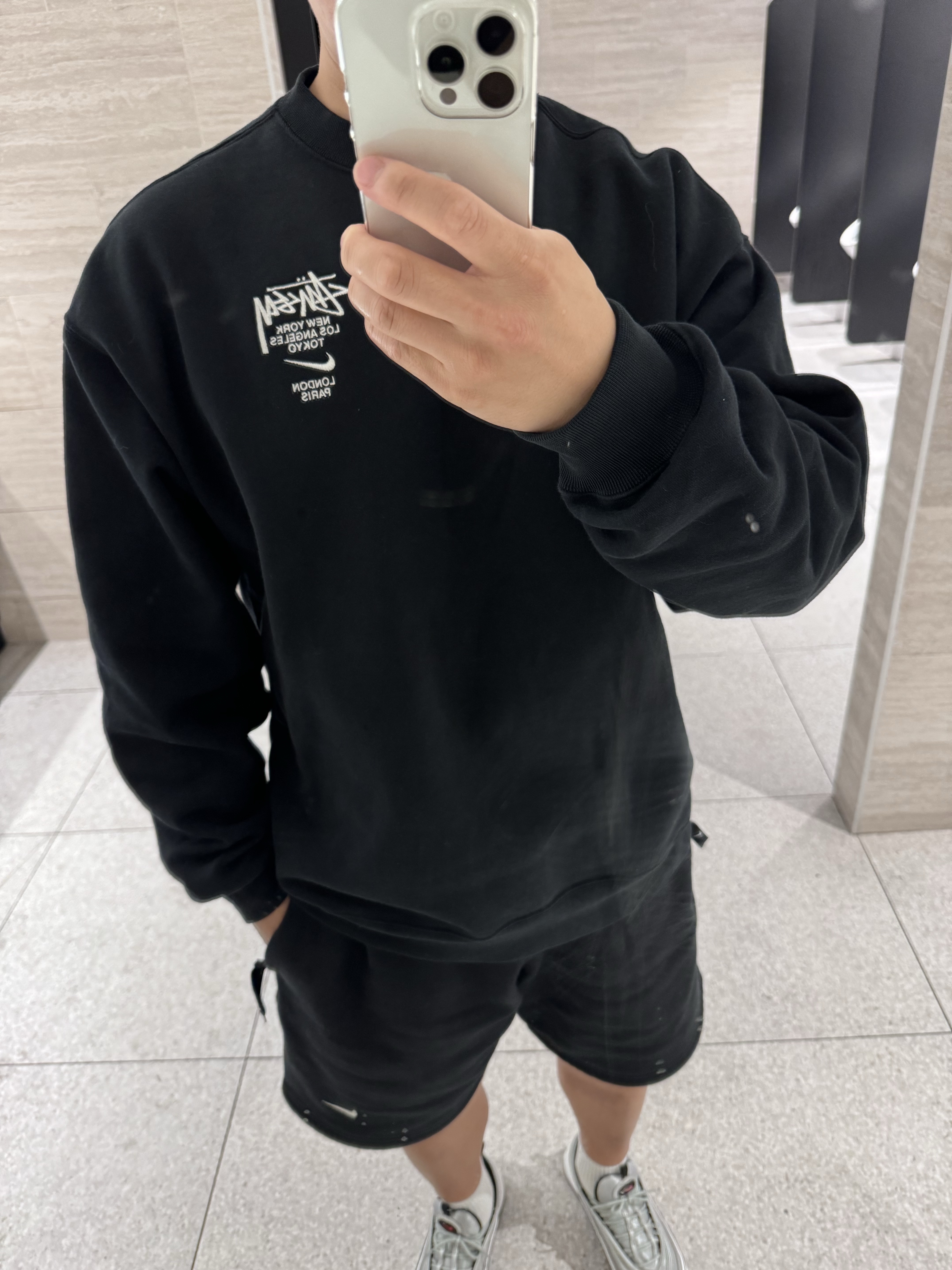 Nike x Stussy NRG ZR Fleece Crewneck Black - US/EU, Nike NRG Solo Swoosh Fleece Shorts Black - US/EU 착용 스타일