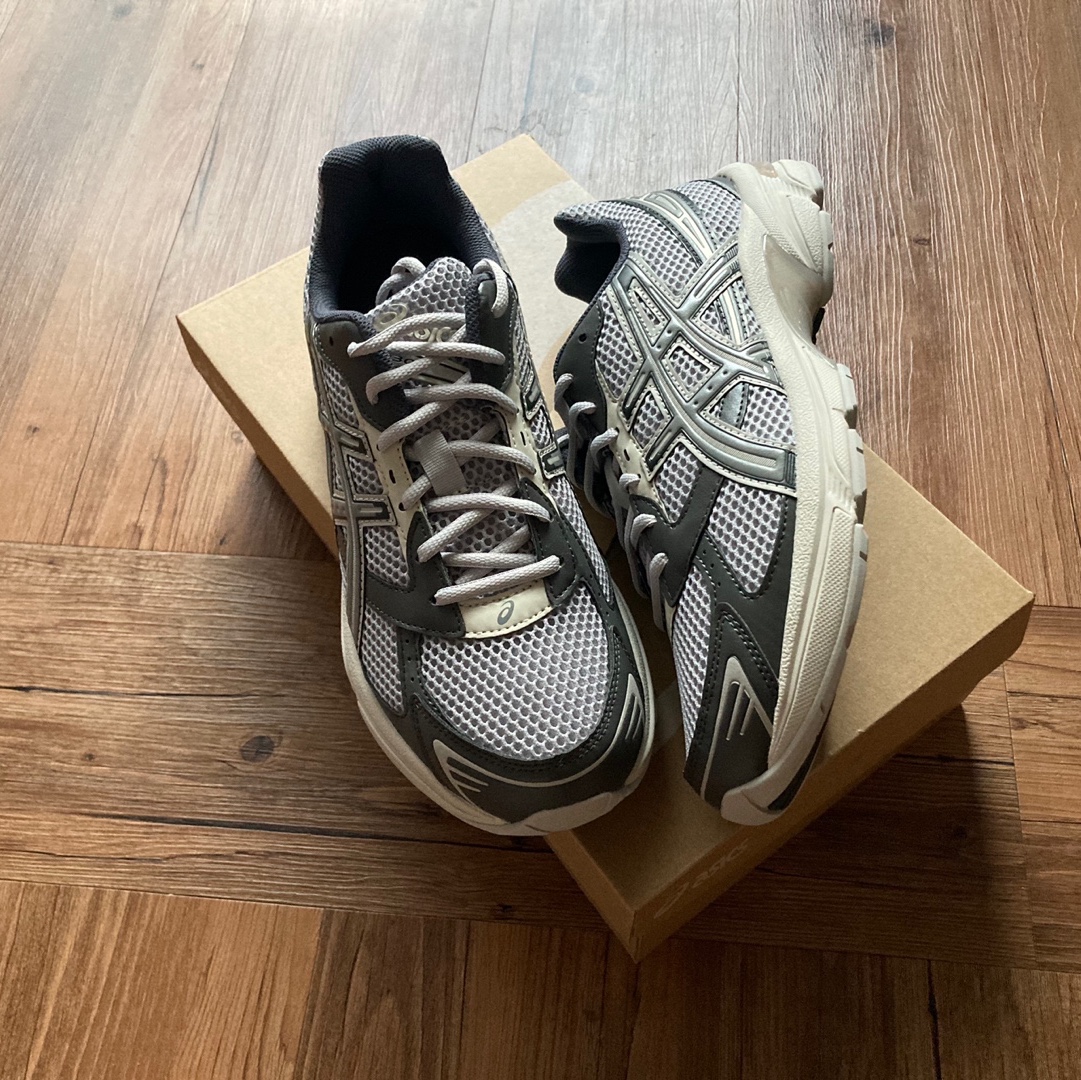 Asics Gel-1130 Oyster Grey Clay Grey 착용 스타일