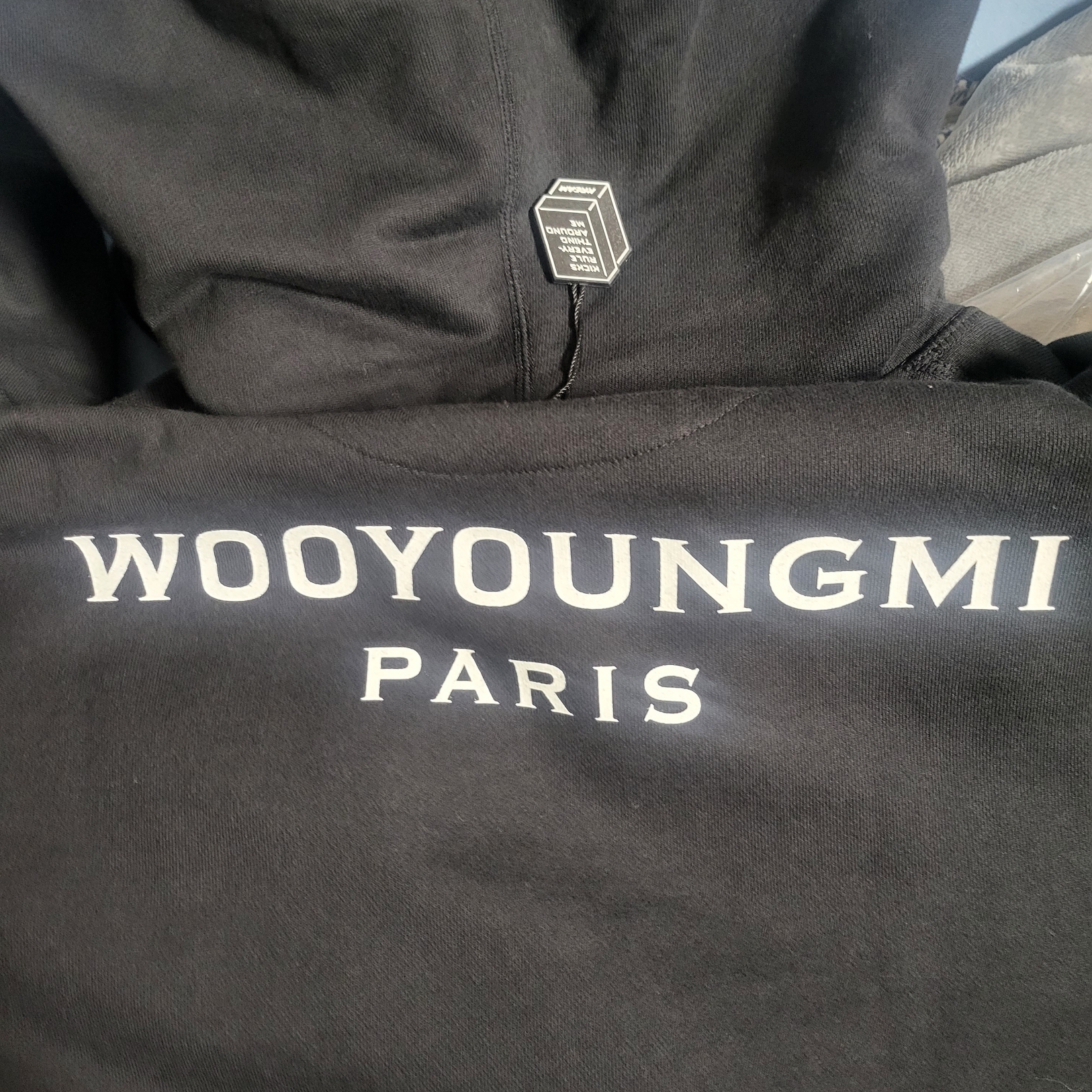 Wooyoungmi Cotton Back Logo Hooded Sweatshirt Black - 23SS 착용 스타일