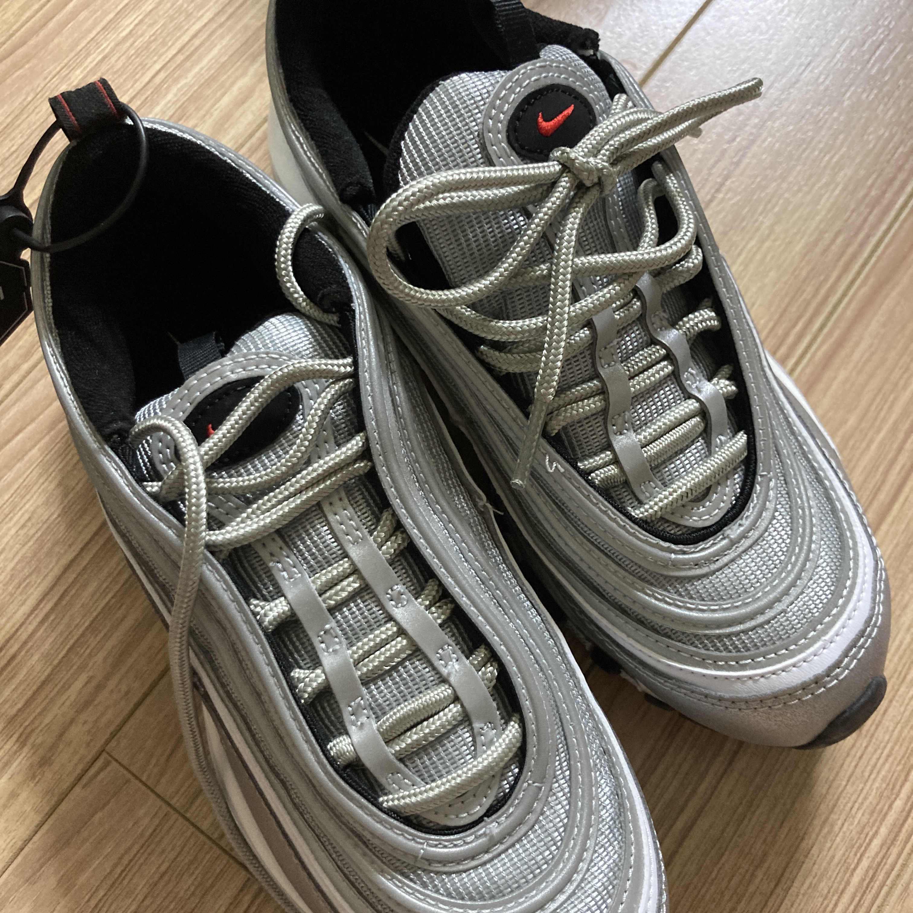 (W) Nike Air Max 97 OG Silver Bullet 2022 착용 스타일 - 3