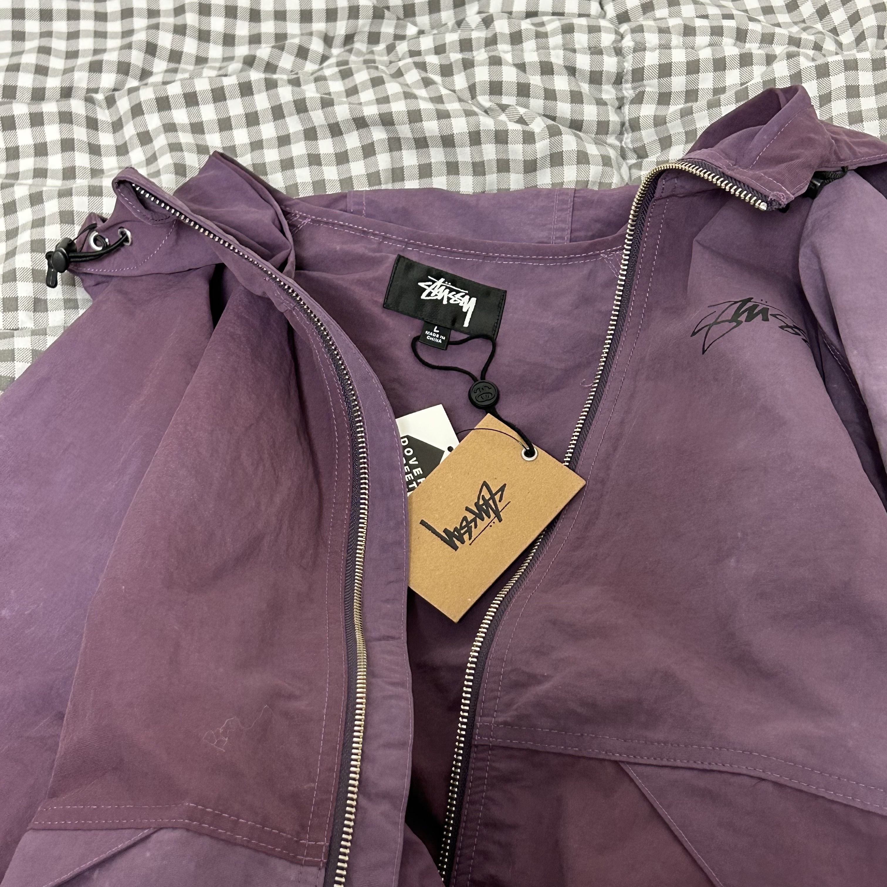 Stussy Wave Dye Beach Shell Jacket Purple 착용 스타일 - 1