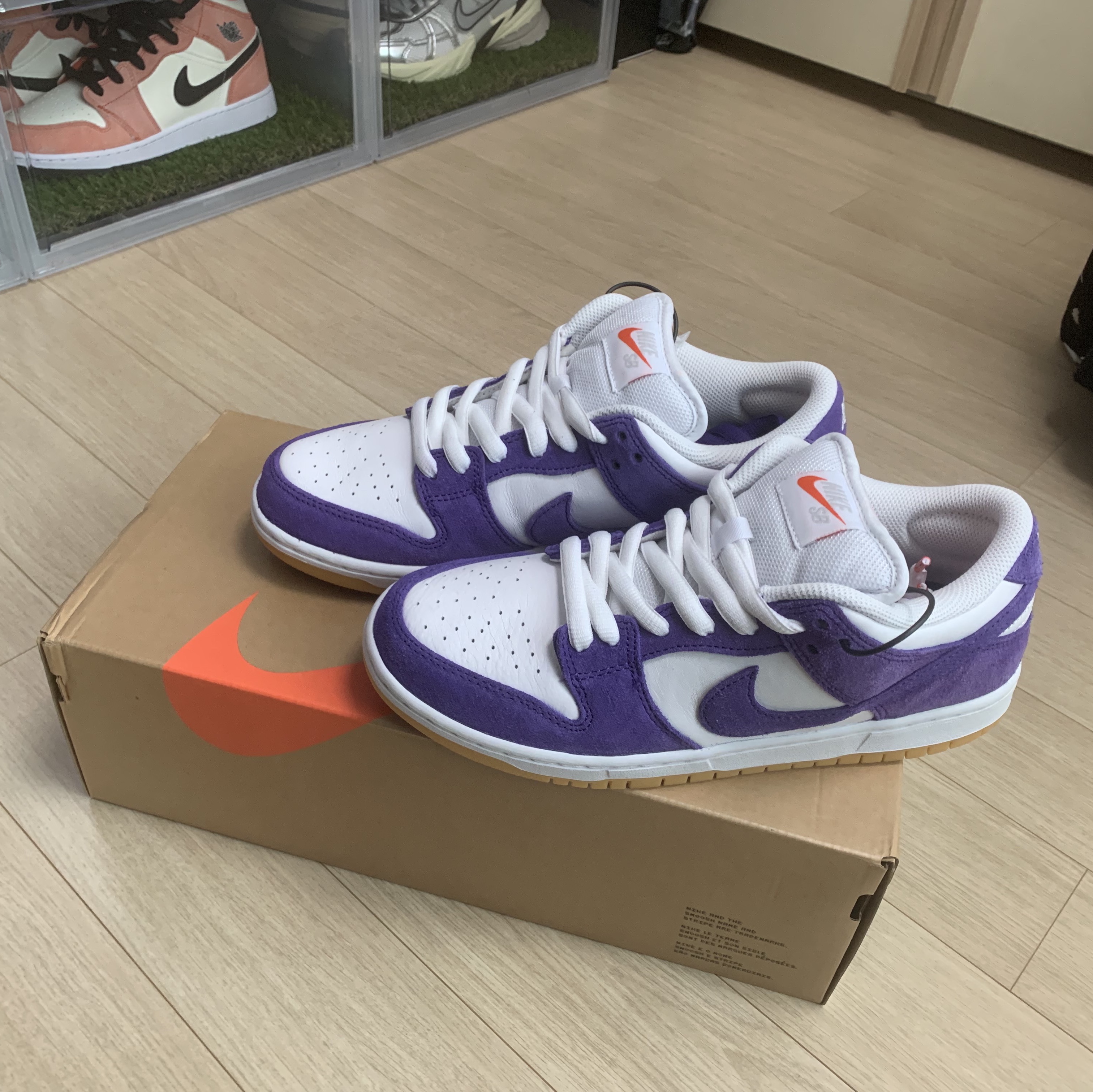 Nike Dunk Low Pro SB Court Purple 착용 스타일 - 2