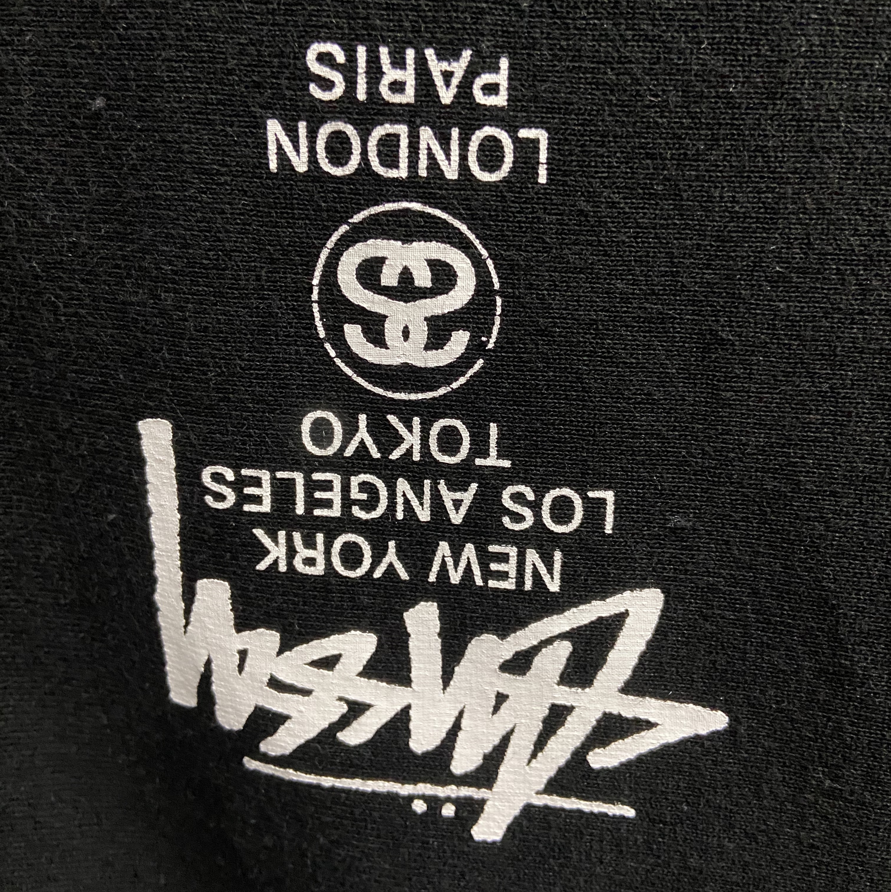 Stussy World Tour Hoodie Black 2023 착용 스타일