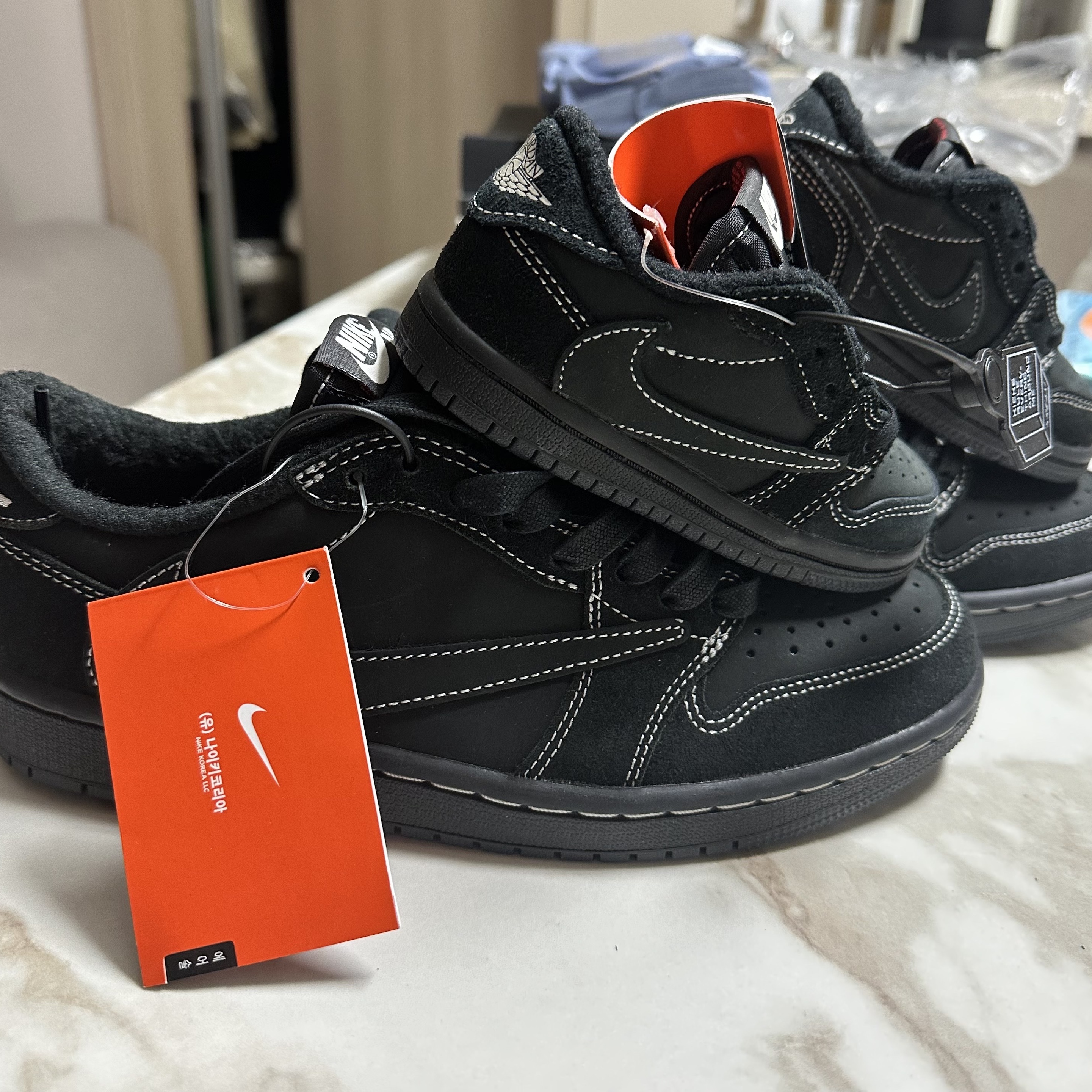 Jordan 1 x Travis Scott Retro Low OG SP Black Phantom, (TD) Jordan 1 x Travis Scott Retro Low OG SP Black Phantom 착용 스타일