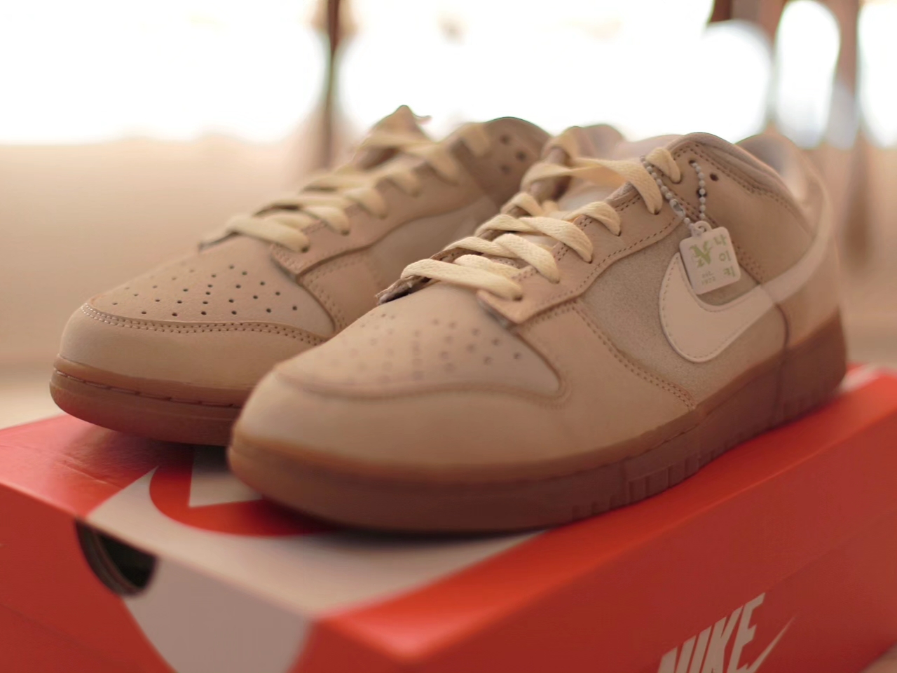 (W) Nike Dunk Low Hangul Day Light Orewood Brown Sail 착용 스타일 - 2
