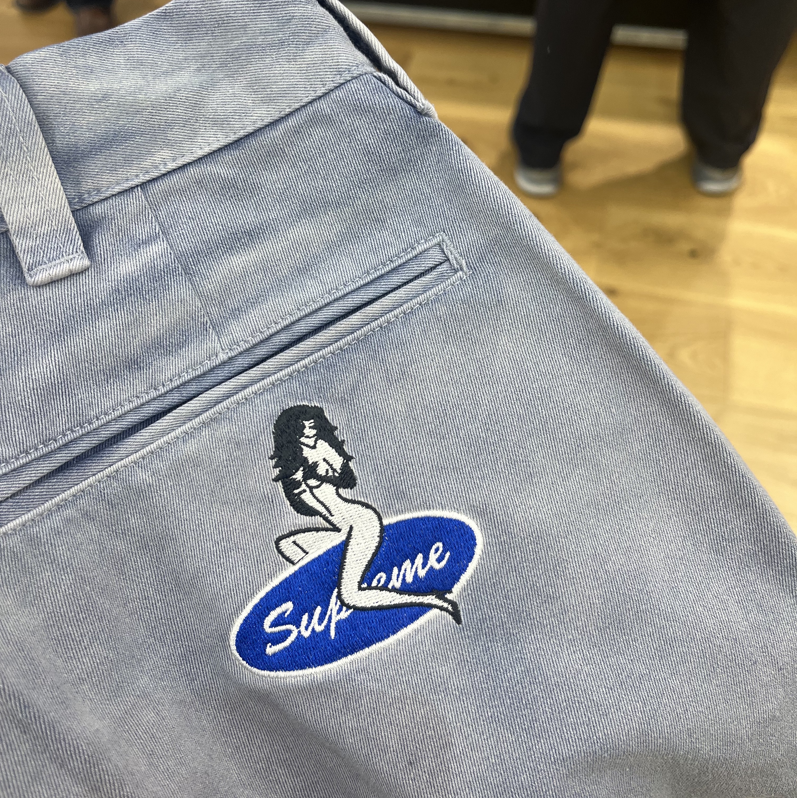 Supreme Chino Pants Washed Navy - 23FW, Nike x Martine Rose Shox MR4 Black 착용 스타일 - 3