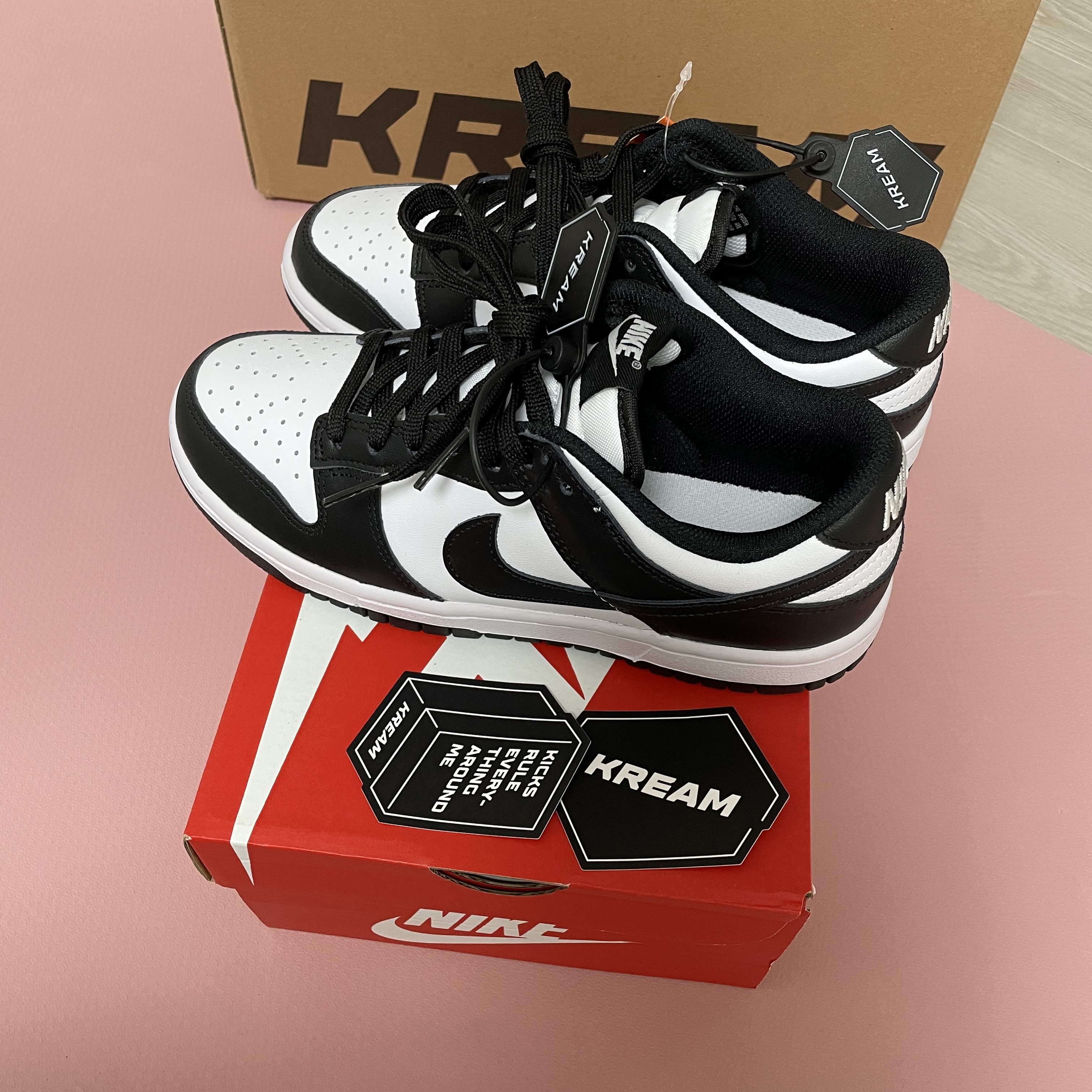 (W) Nike Dunk Low Black 착용 스타일