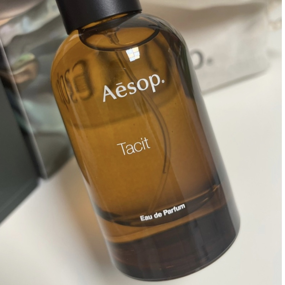 Aesop Tacit Eau De Parfum 50ml 착용 스타일