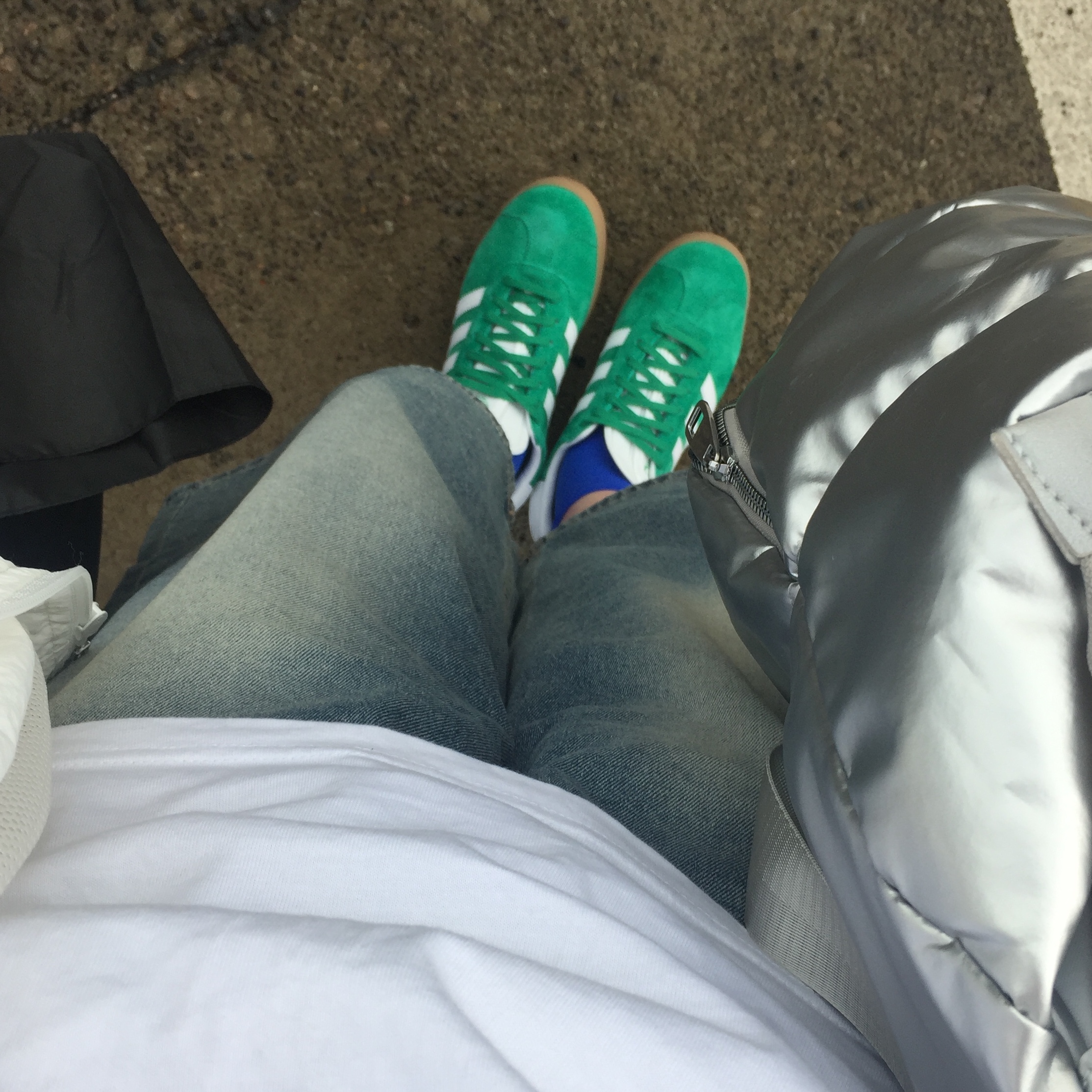 Adidas Gazelle Court Green Cloud White 착용 스타일