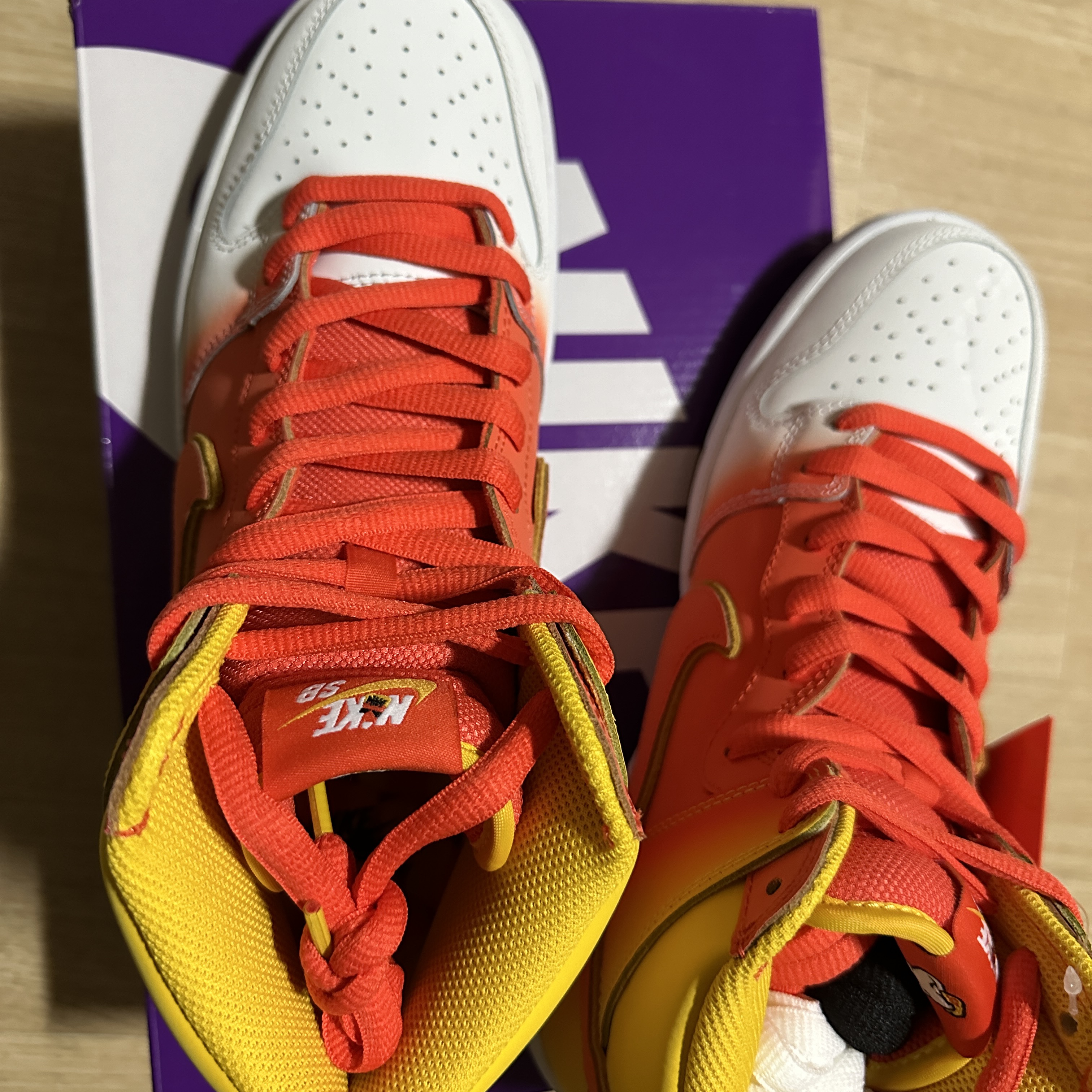 Nike SB Dunk High Sweet Tooth 착용 스타일 - 2