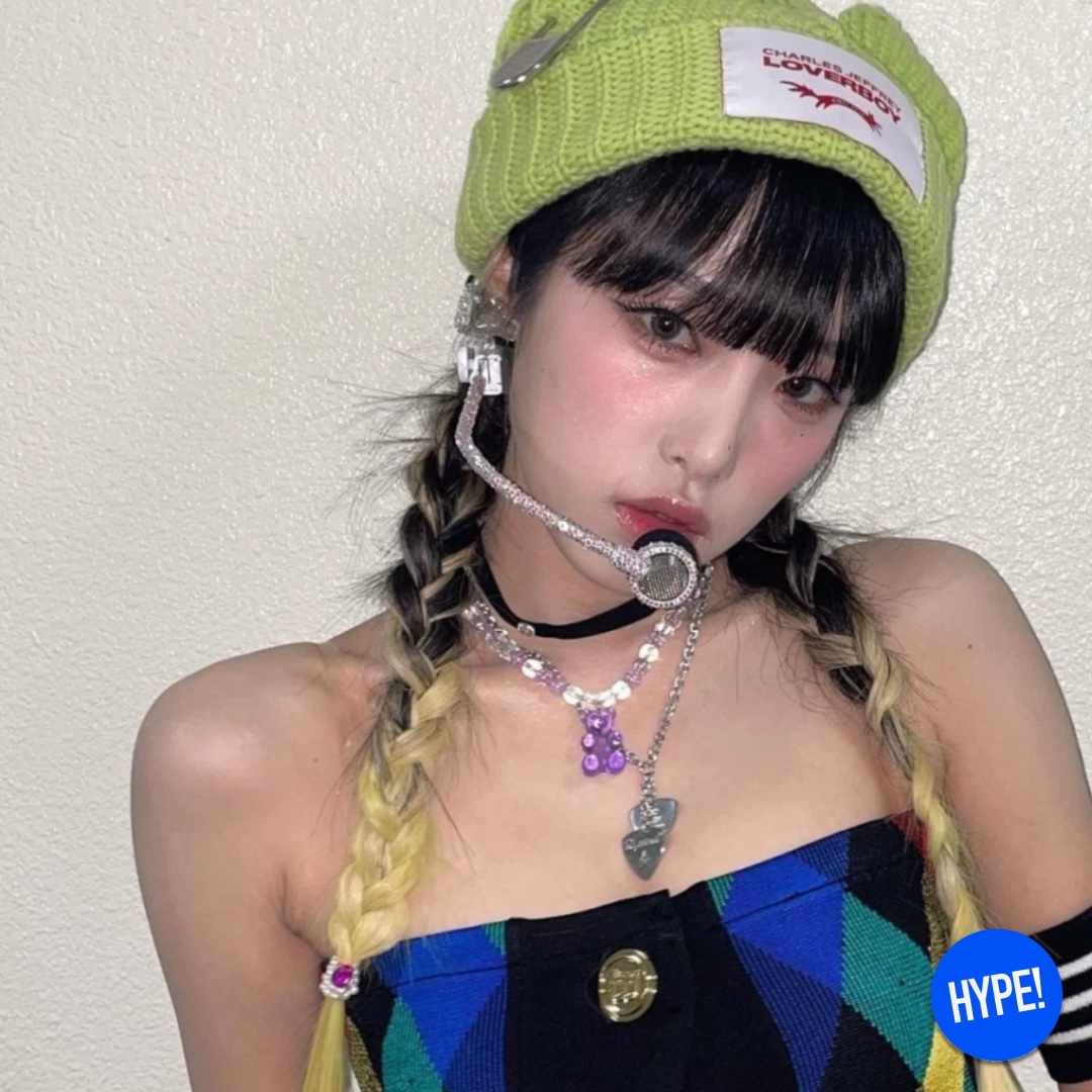 Charles Jeffrey Loverboy Chunky Rabbit Beanie Pink, Charles Jeffrey Loverboy Chunky Rabbit Beanie Ecru 착용 스타일 - 5