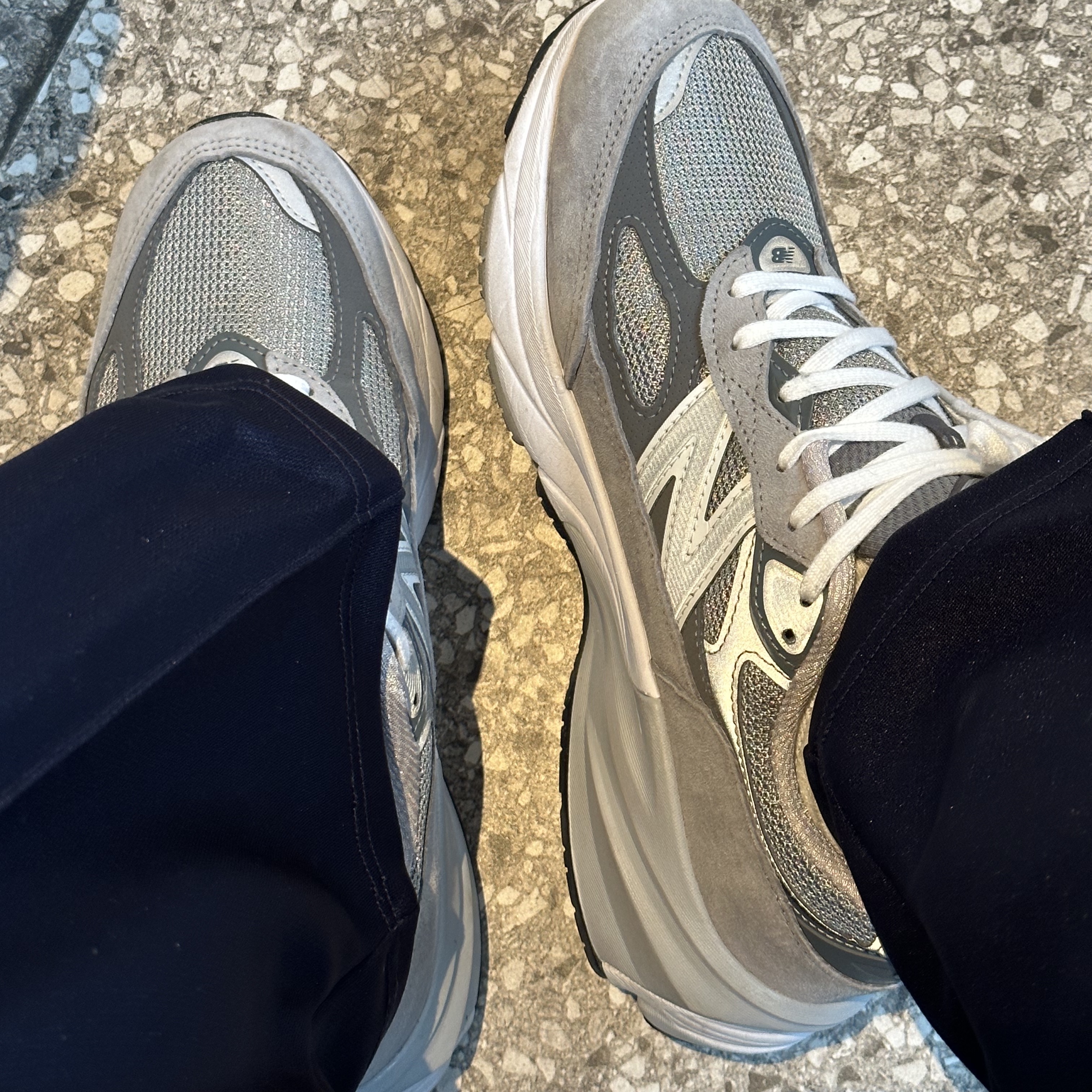 New Balance 990v6 Made in USA Grey - D Standard 착용 스타일