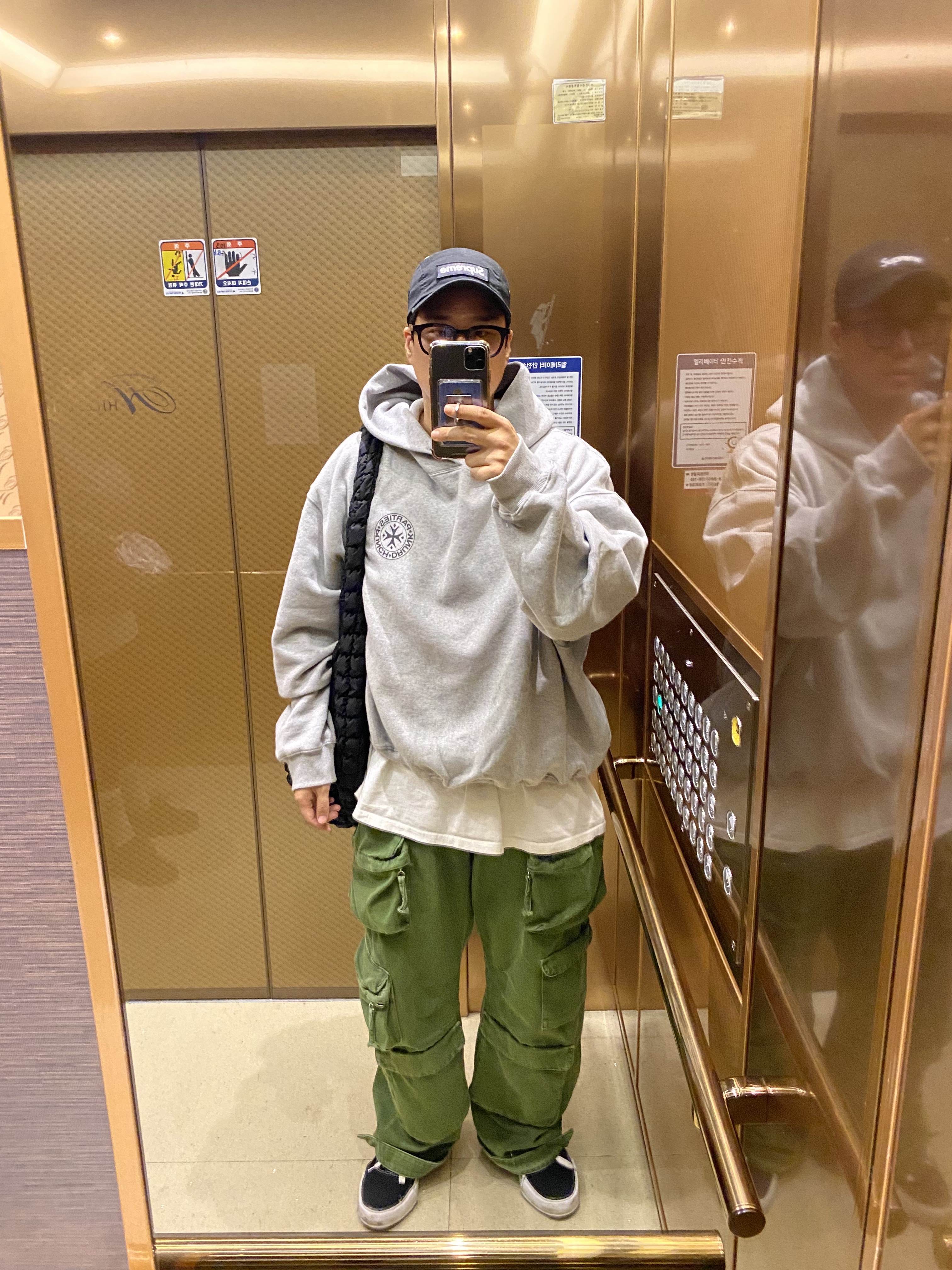 Maison Mihara Yasuhiro Baker OG Sole Canvas Low Cut Sneakers Black, Supreme Military Camp Cap Black - 21FW 착용 스타일