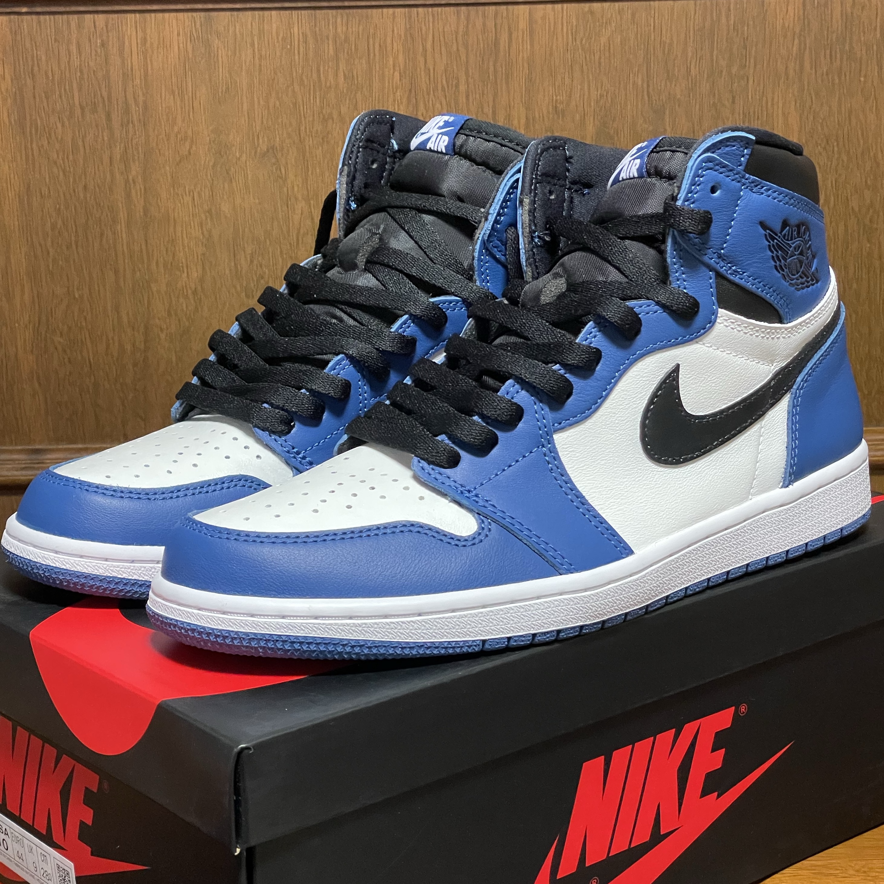 Jordan 1 Retro High OG Dark Marina Blue 착용 스타일 - 2
