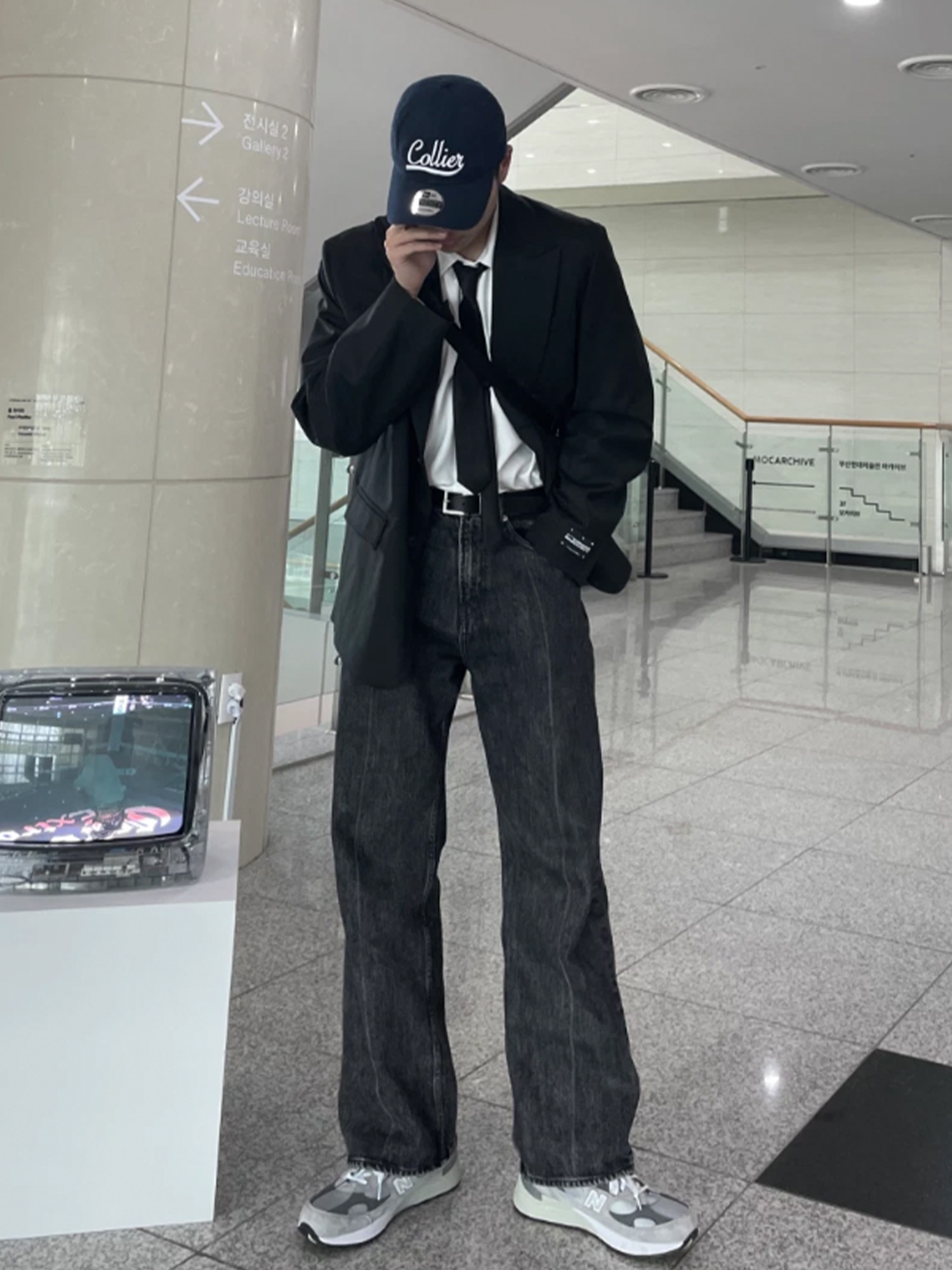 Zara x Ader Error Oversize Blazer Black, New Balance 992 Made in USA Grey - D Standard 착용 스타일 - 4