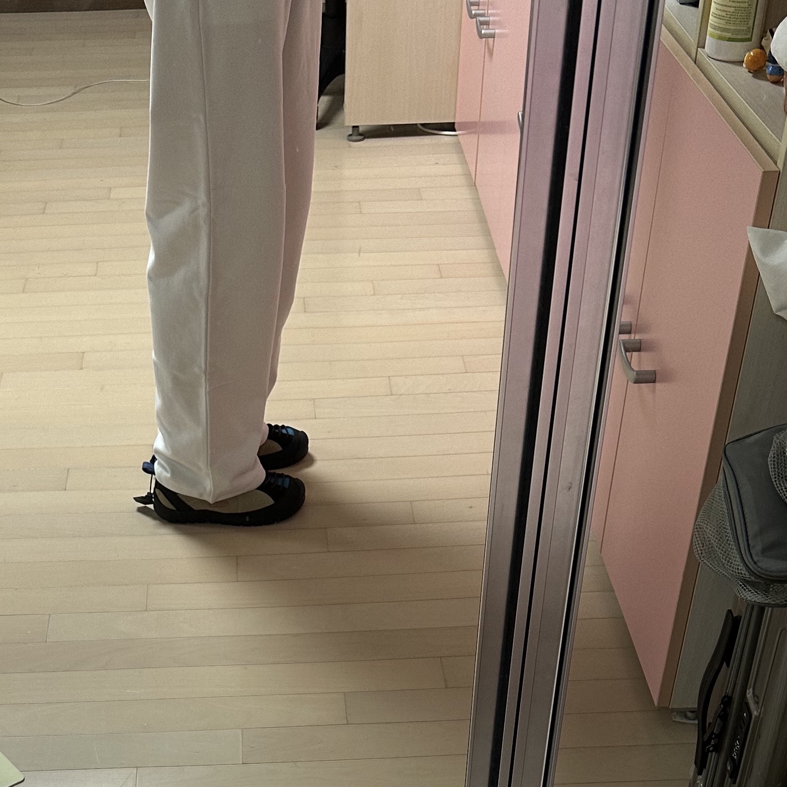 (W) Keen Jasper Rocks SP Sneakers Beige 착용 스타일 - 1