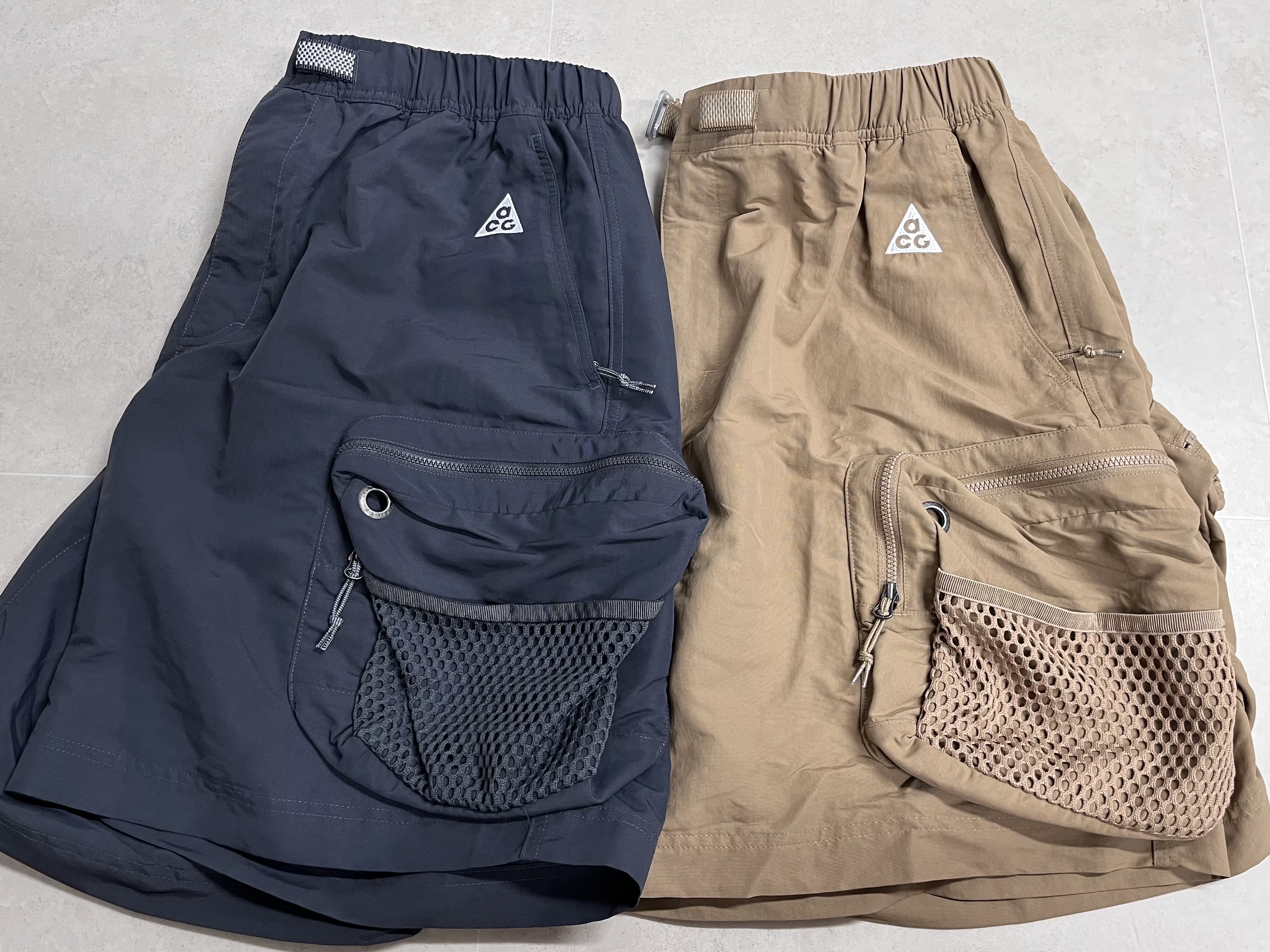 Nike ACG Snowgrass Cargo Shorts Driftwood - US/EU, Nike ACG Snowgrass Cargo Shorts Black - US/EU 착용 스타일
