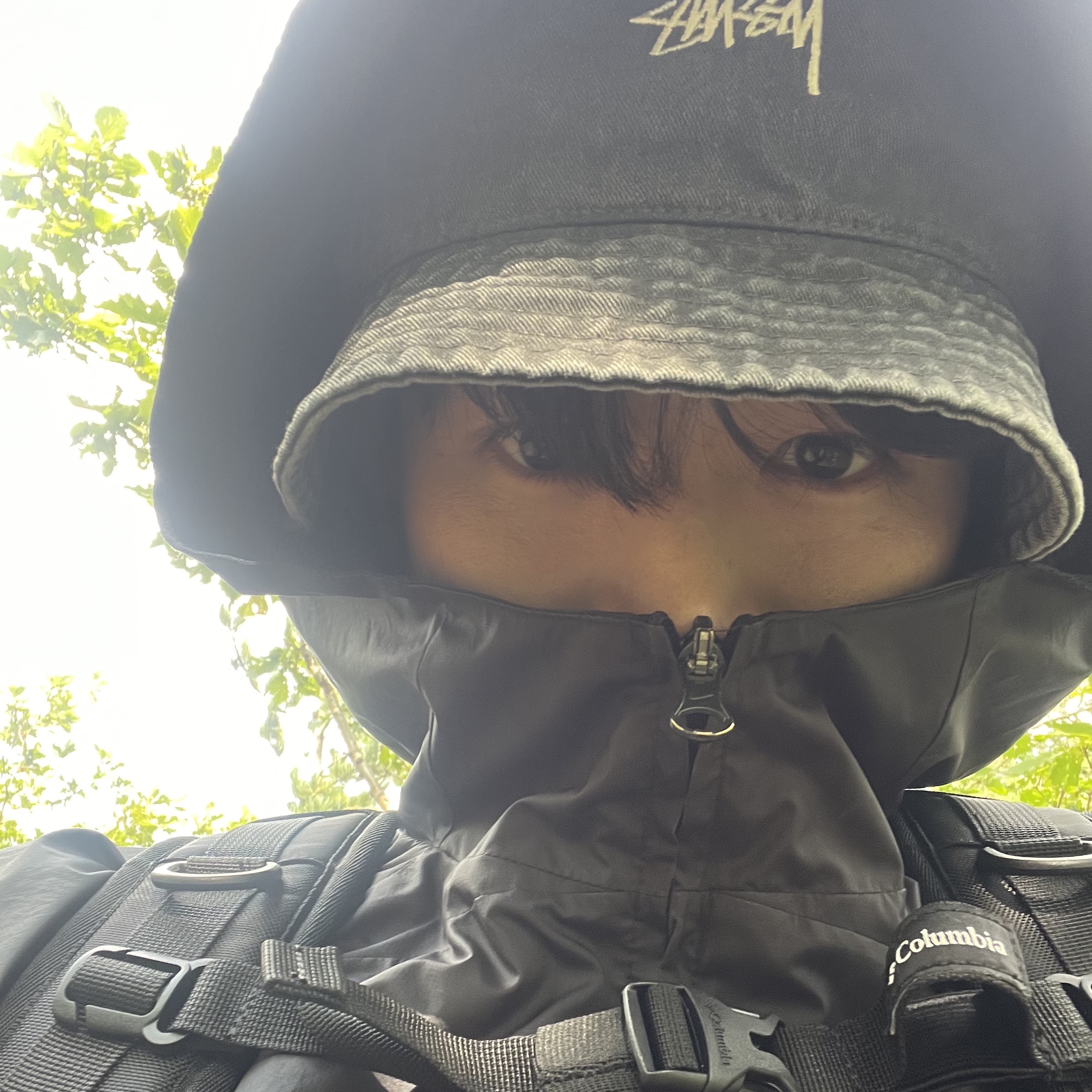 Stussy Washed Stock Bucket Hat Charcoal 착용 스타일 - 1