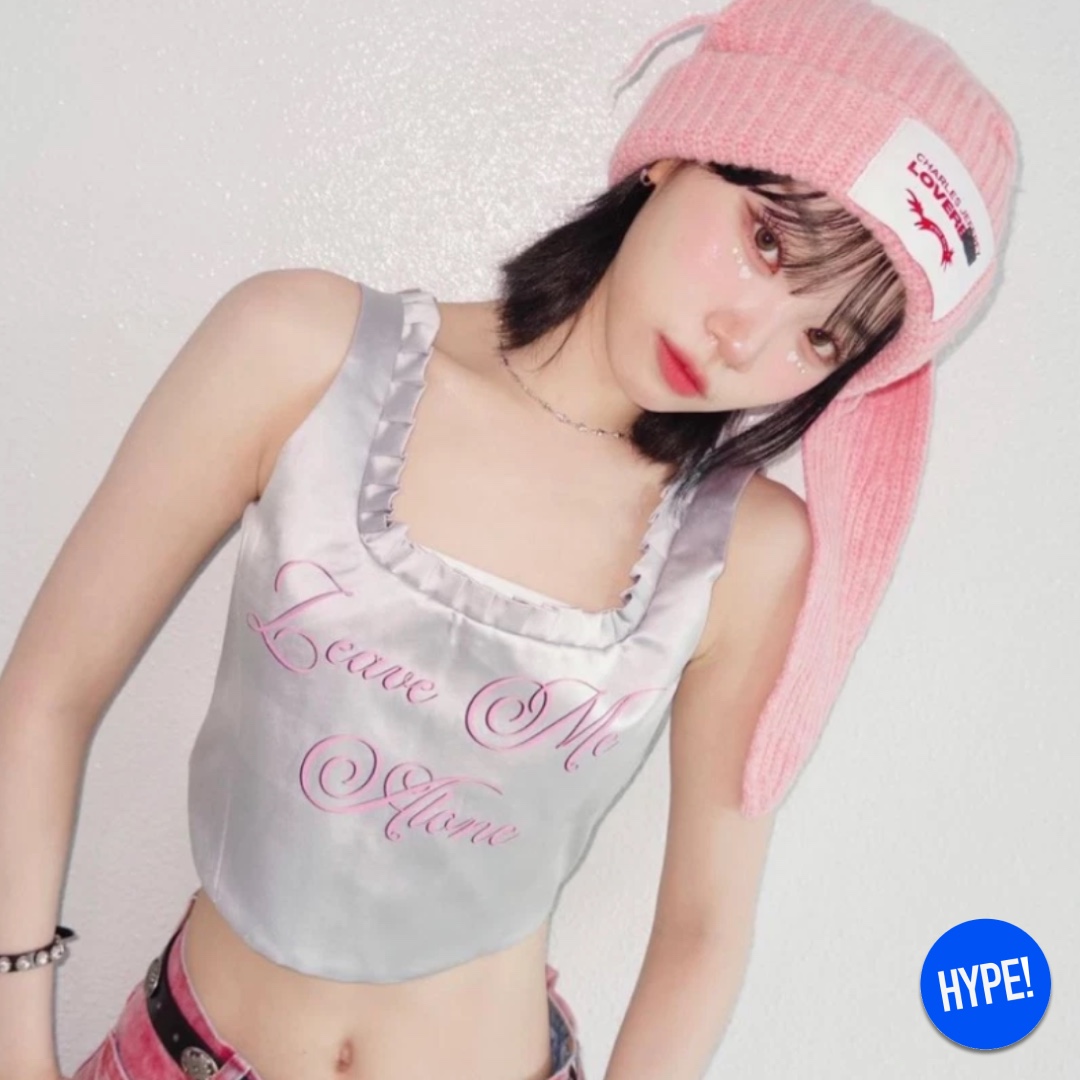 Charles Jeffrey Loverboy Chunky Rabbit Beanie Pink, Charles Jeffrey Loverboy Chunky Rabbit Beanie Ecru 착용 스타일 - 2