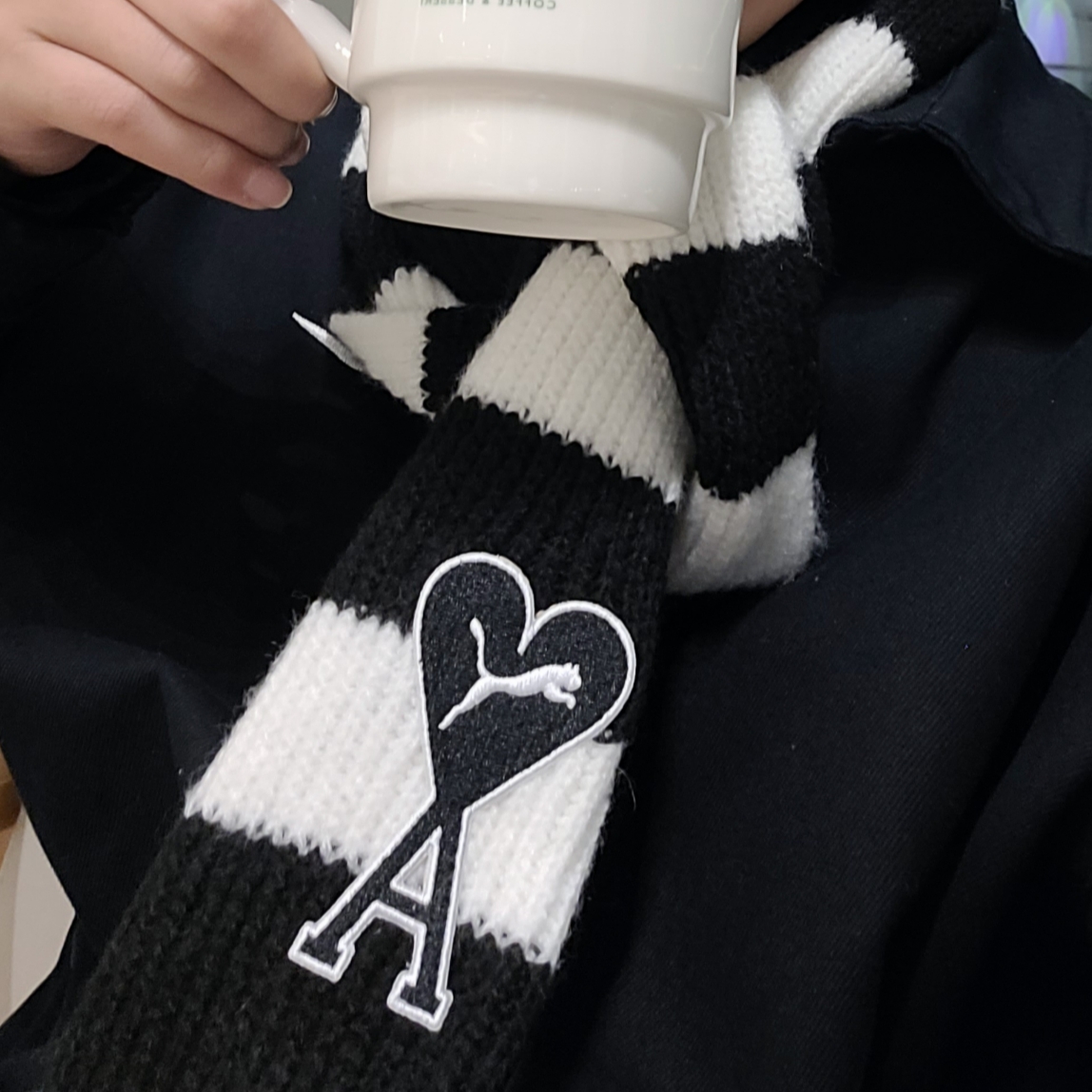 Puma x AMI Scarf Black White 착용 스타일
