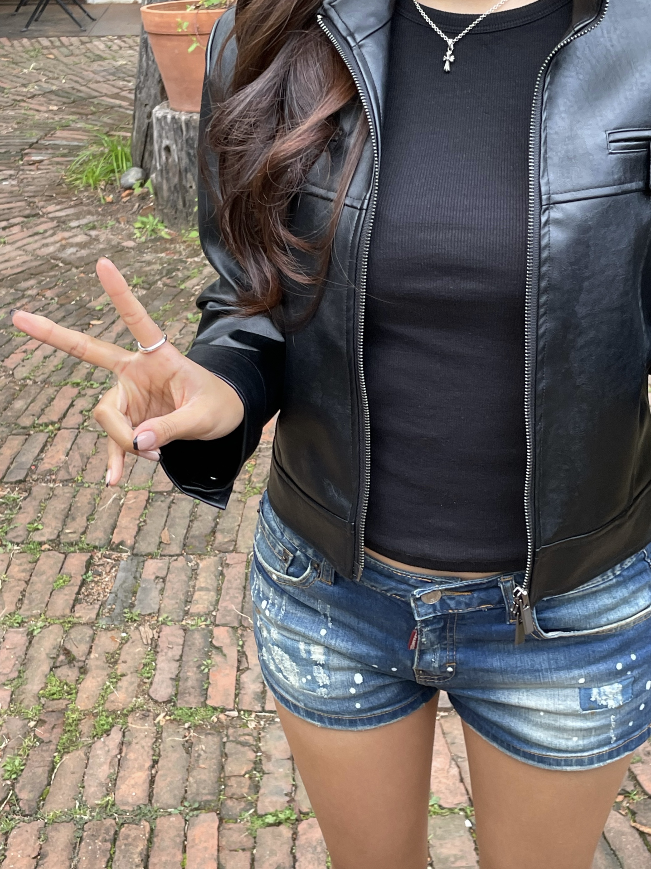 (W) Bohemian Seoul Vintage Leather Short Jacket Brown, Vans Vault OG Authentic LX Black 착용 스타일 - 1