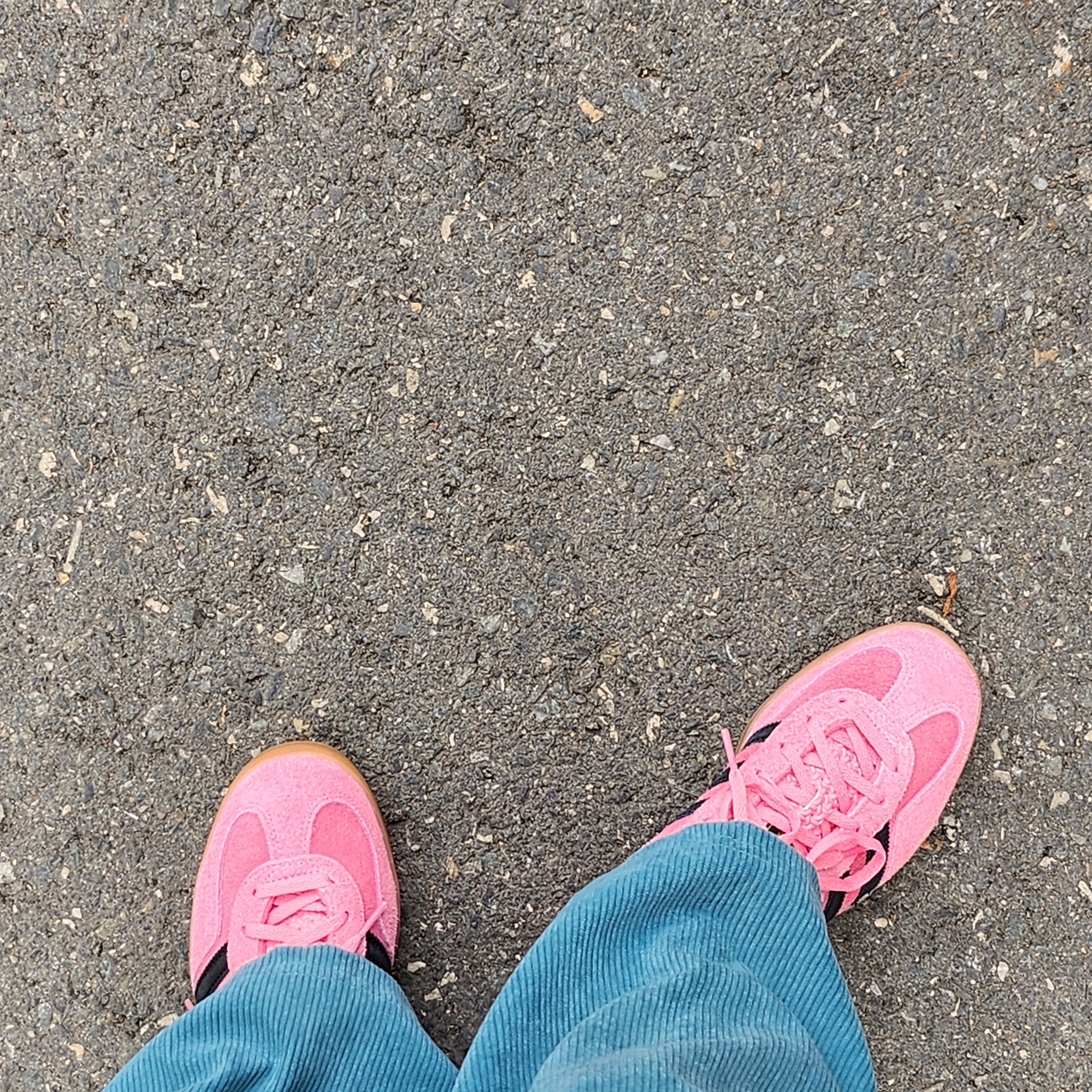 (W) Adidas Gazelle Indoor Bliss Pink 착용 스타일