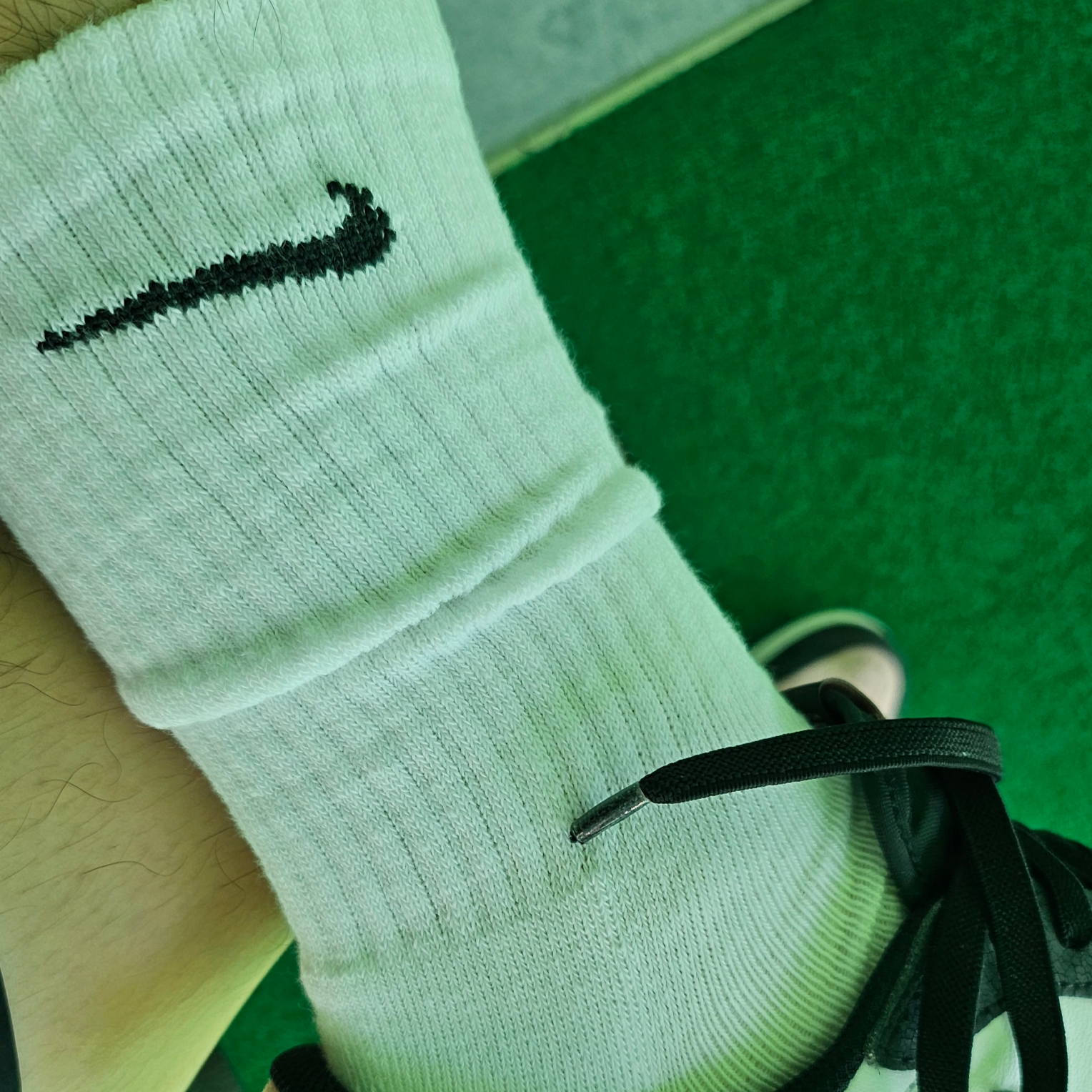 Nike Everyday Cushioned Training Crew Socks White (3 Pack/Korean Ver.) 착용 스타일