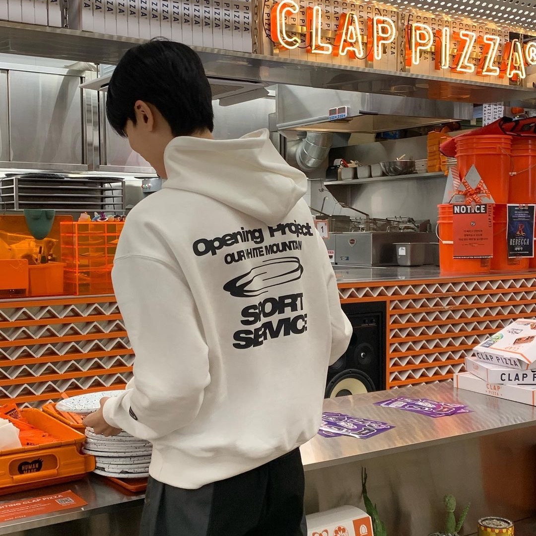 Opening Project Sport Service Hoodie Off White, Opening Project Sport Service Hoodie Cobalt Blue 착용 스타일 - 2