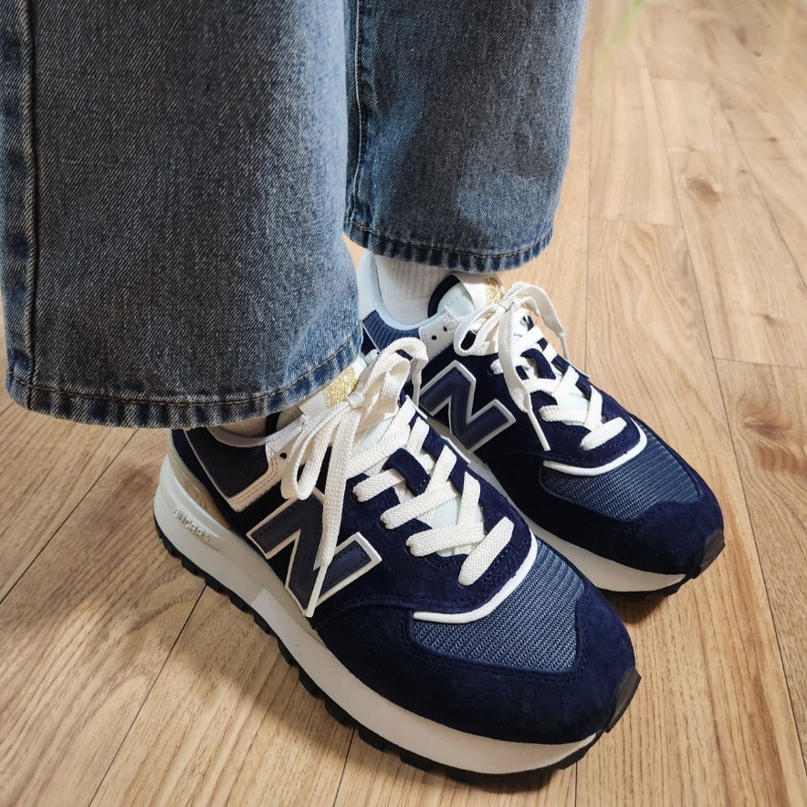 New Balance 574 Legacy Navy 착용 스타일