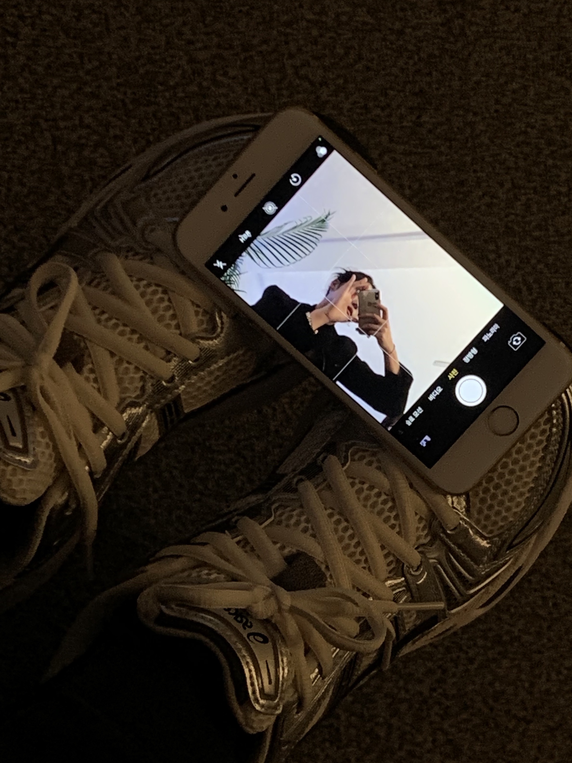 Asics Gel-Kayano 14 Cream Black 착용 스타일 - 2