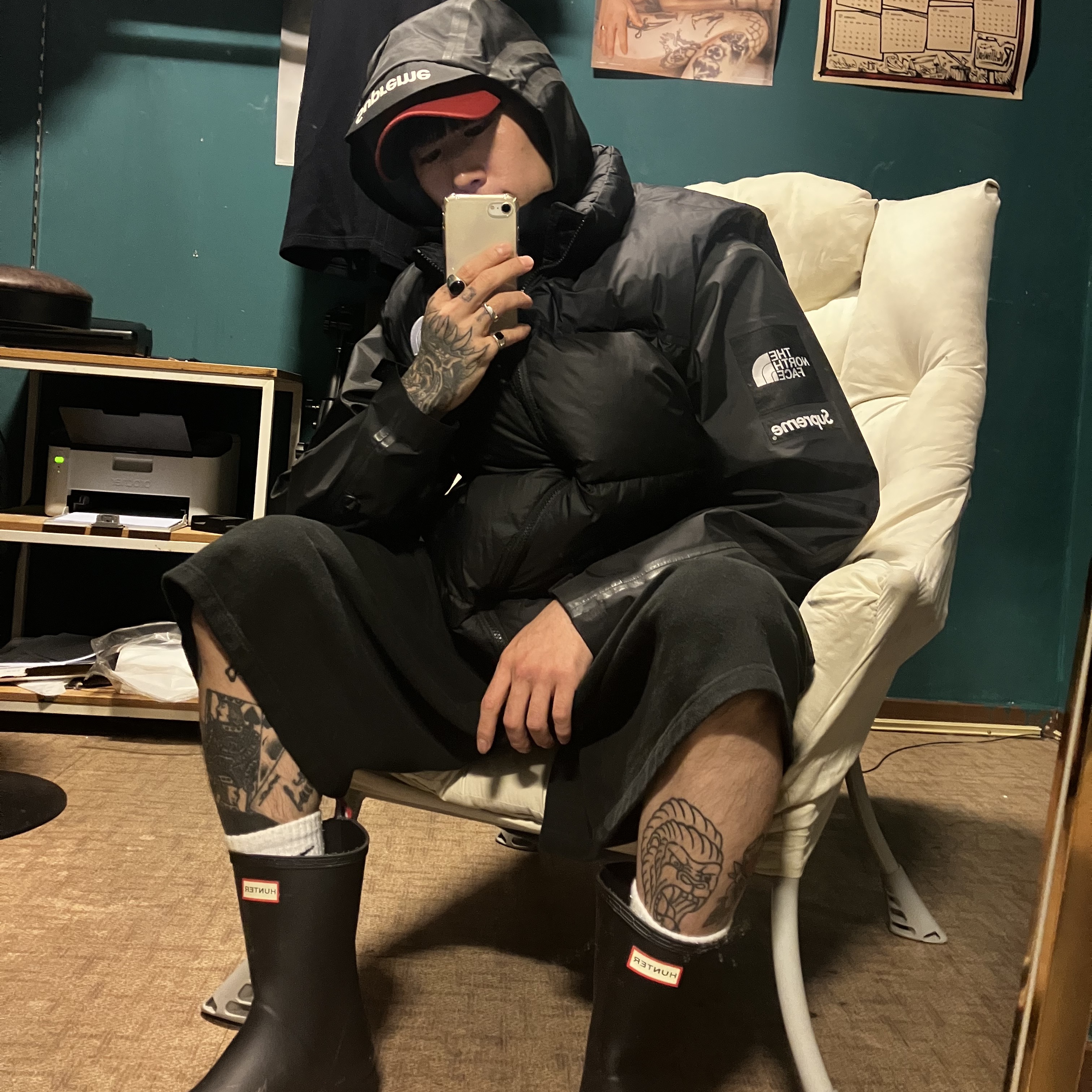 Supreme x The North Face Summit Series Outer Tape Seam Jacket Black - 21SS, The North Face 1996 Retro Nuptse Vest Black 착용 스타일