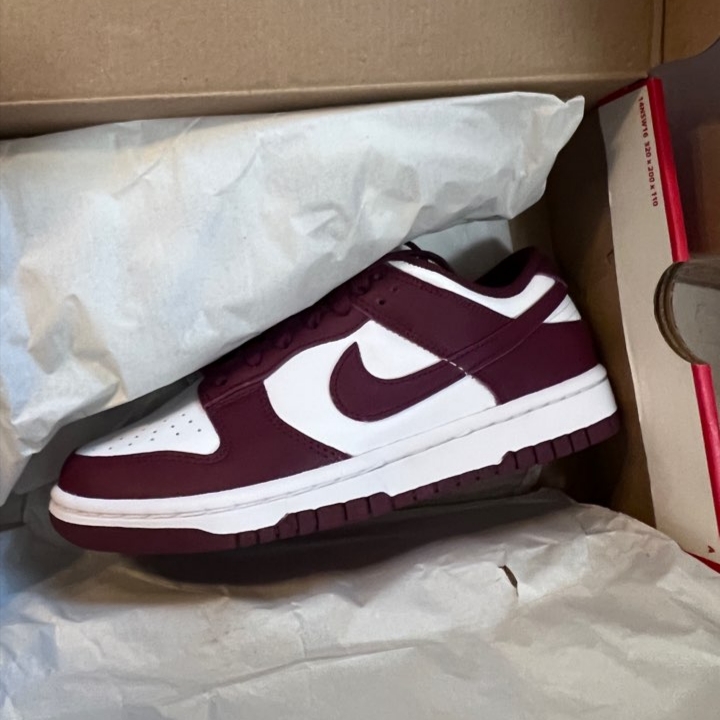 (W) Nike Dunk Low Bordeaux 착용 스타일