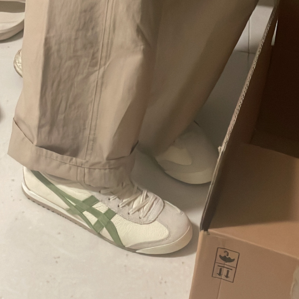 Onitsuka Tiger Mexico 66 Vintage Birch Cactus Green 착용 스타일