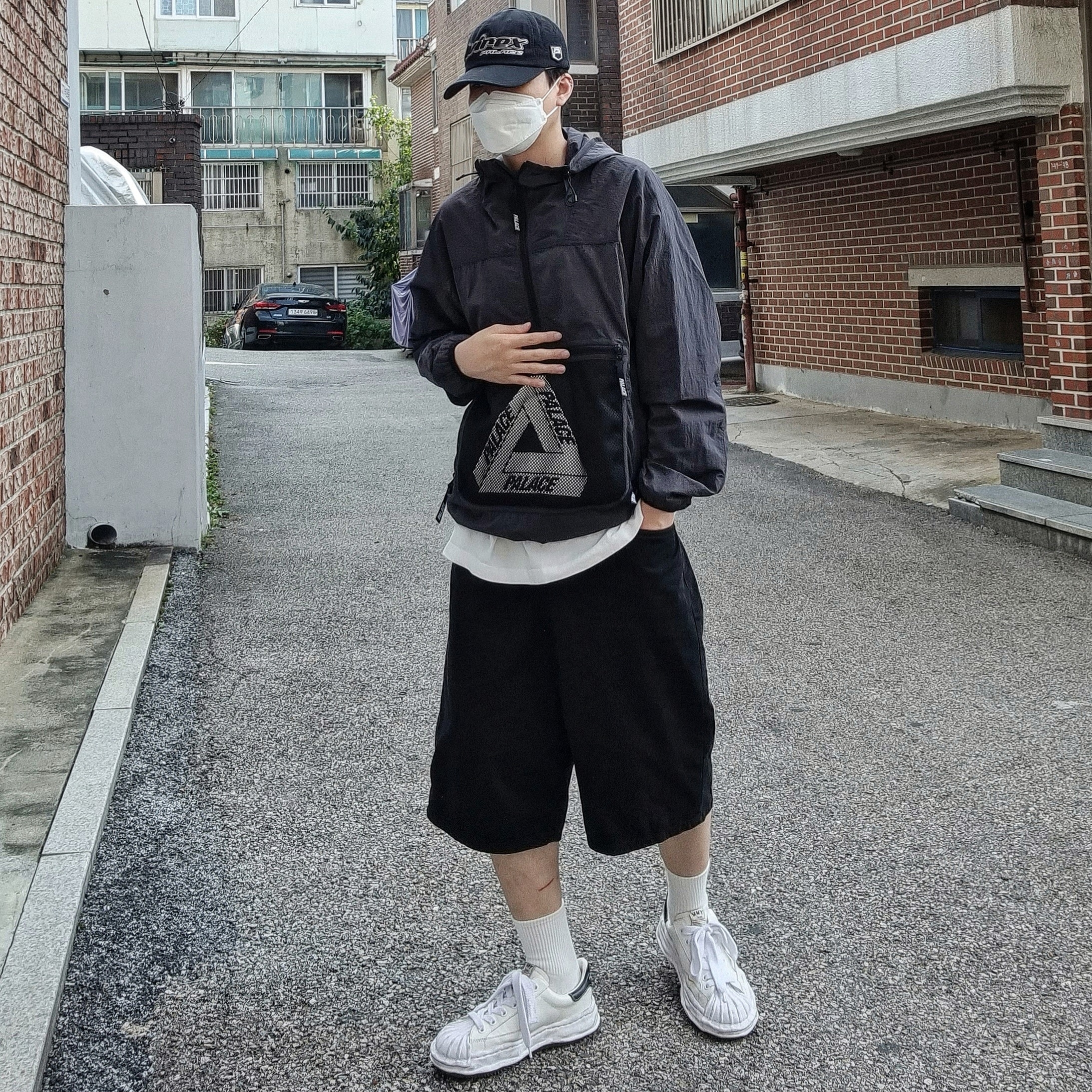 Palace Mesh Pocket Shell Jacket Black - 21SS, Palace Avirex 6-Panel Black - 23FW 착용 스타일